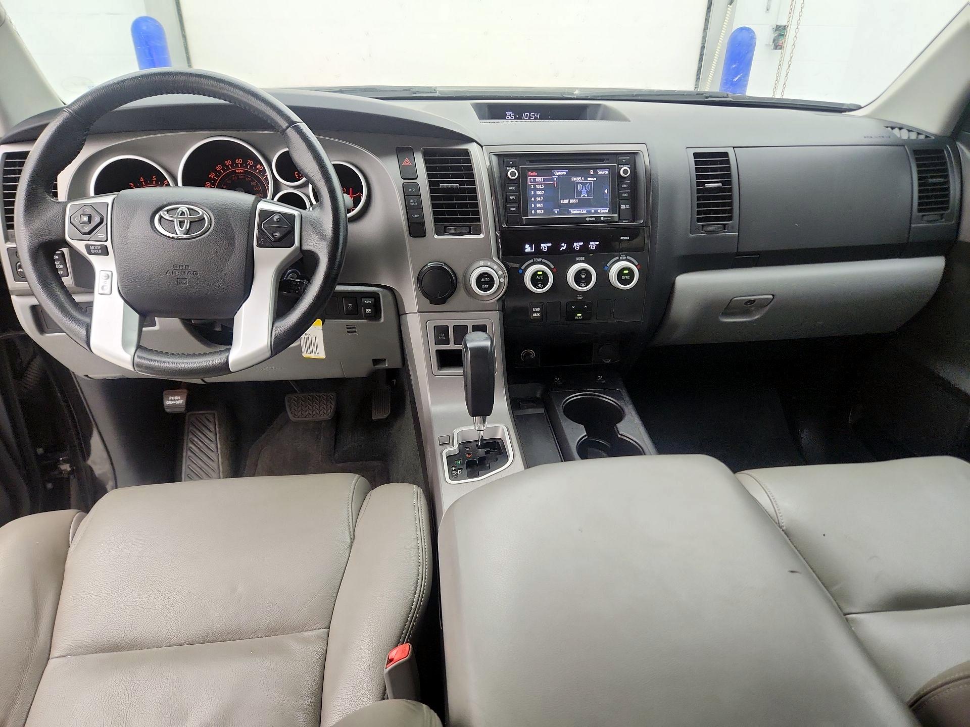 Thumbnail: 2016 Toyota Sequoia - 9