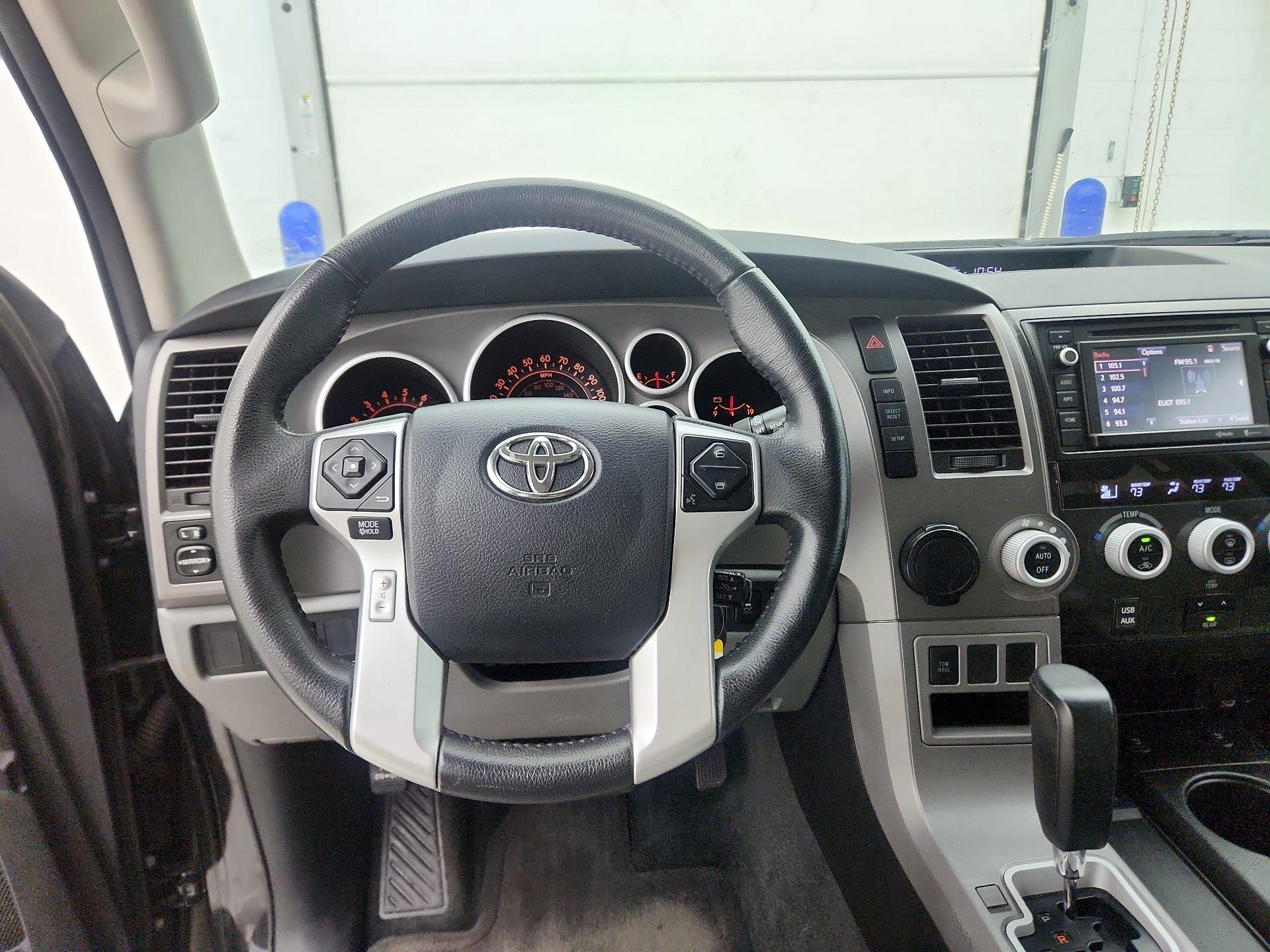 Thumbnail: 2016 Toyota Sequoia - 10