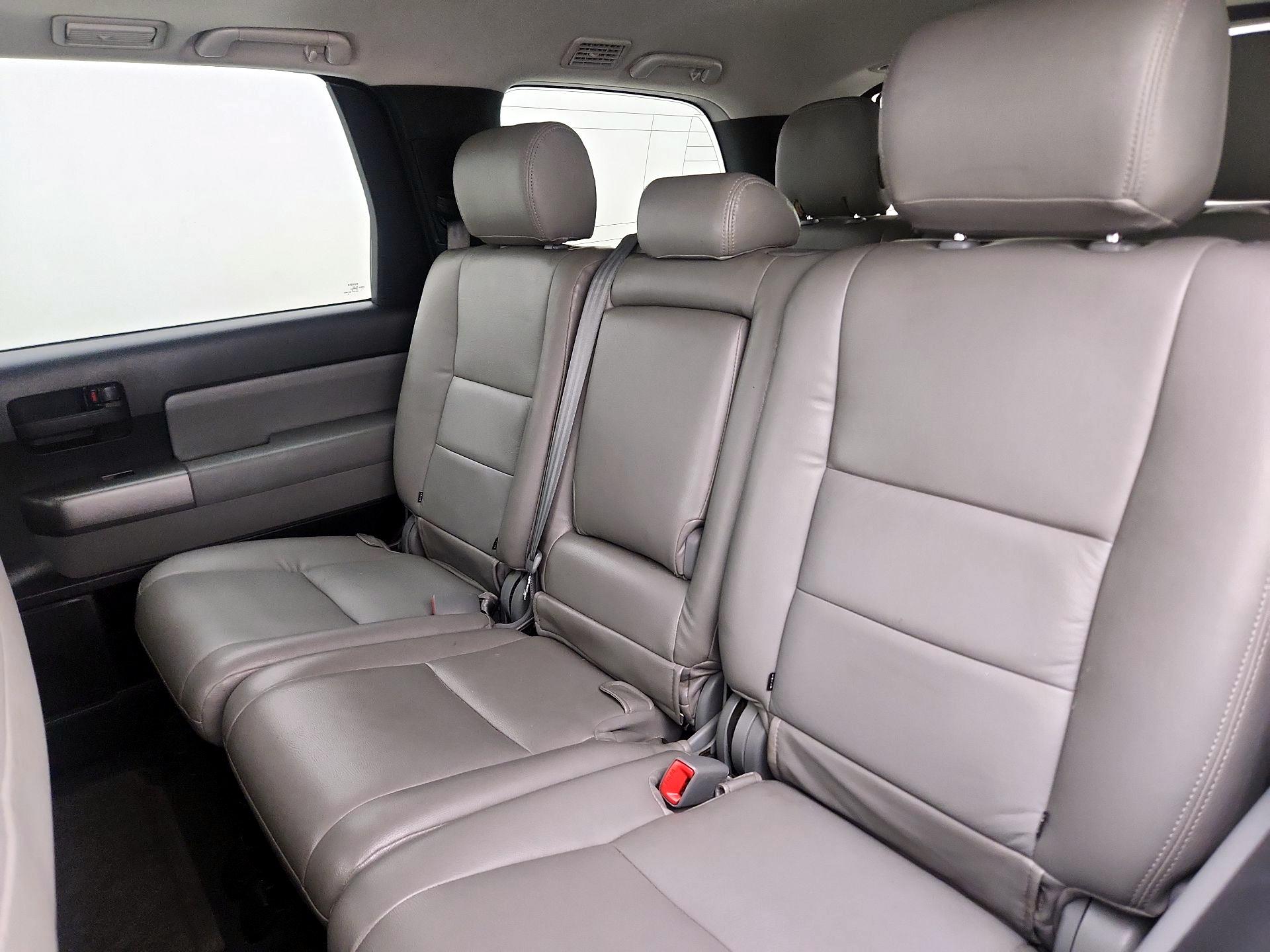Thumbnail: 2016 Toyota Sequoia - 19