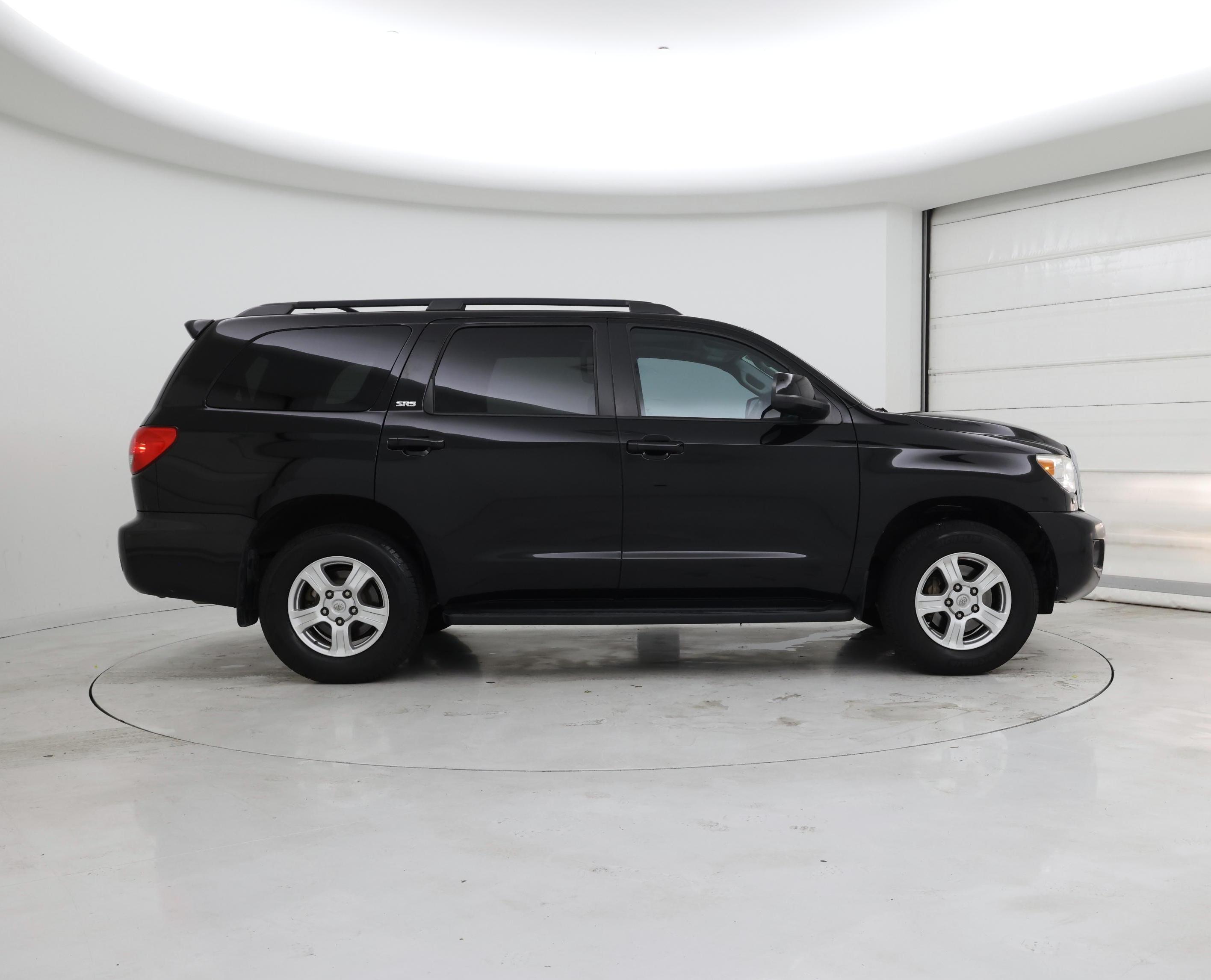 Thumbnail: 2016 Toyota Sequoia - 7