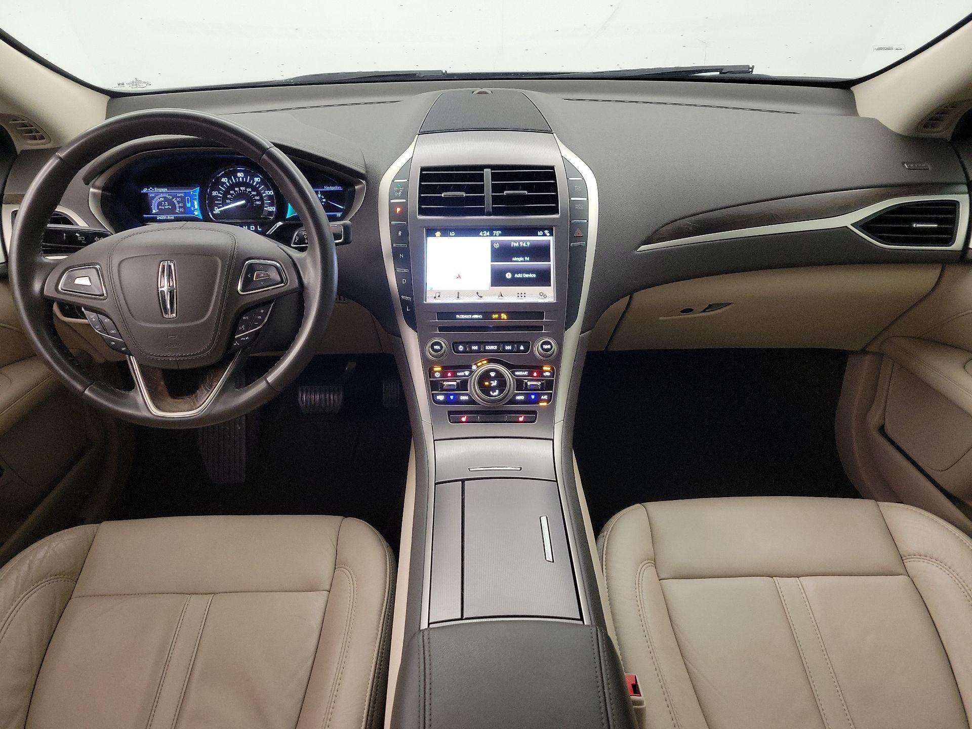 Thumbnail: 2017 Lincoln MKZ - 9