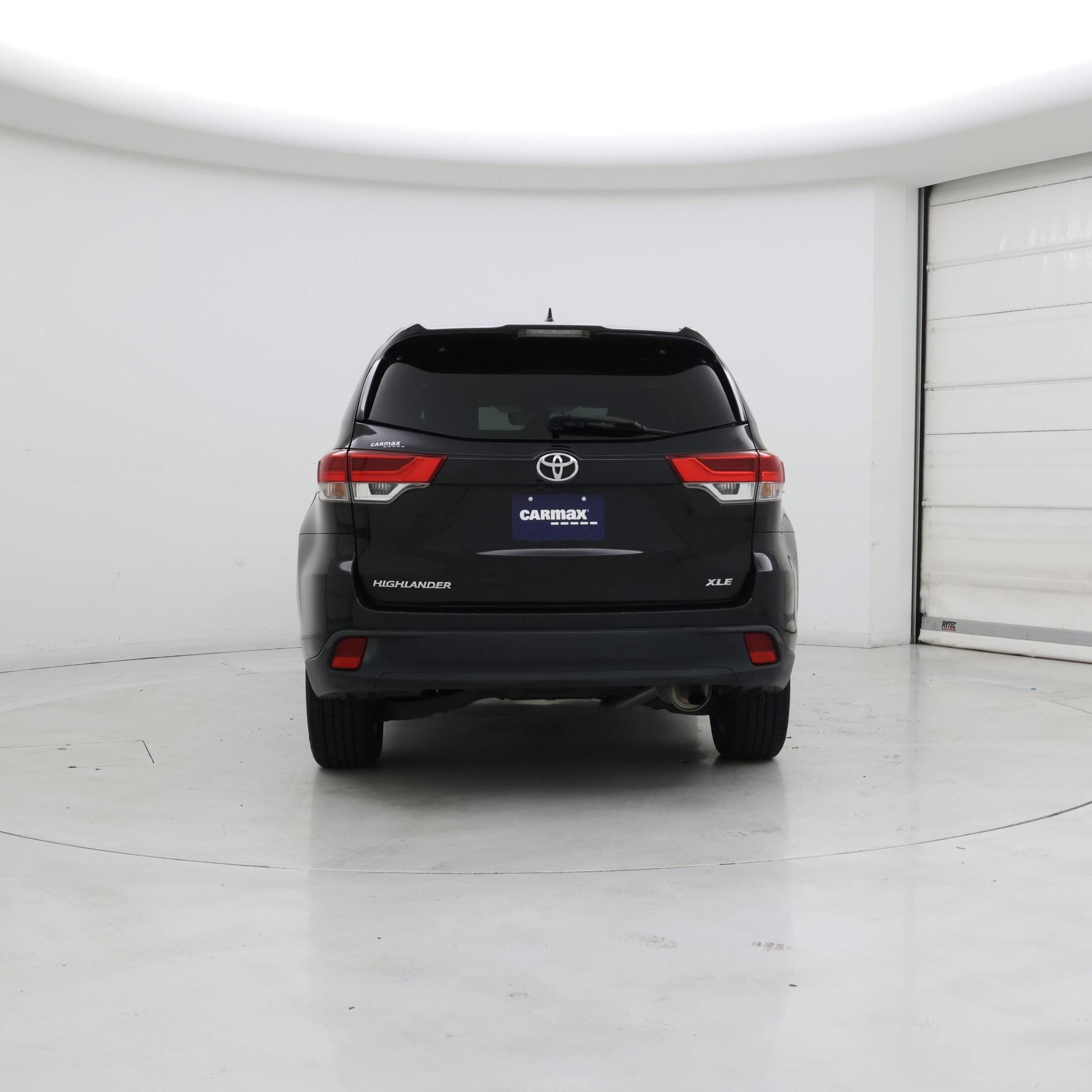 Thumbnail: 2017 Toyota Highlander - 6