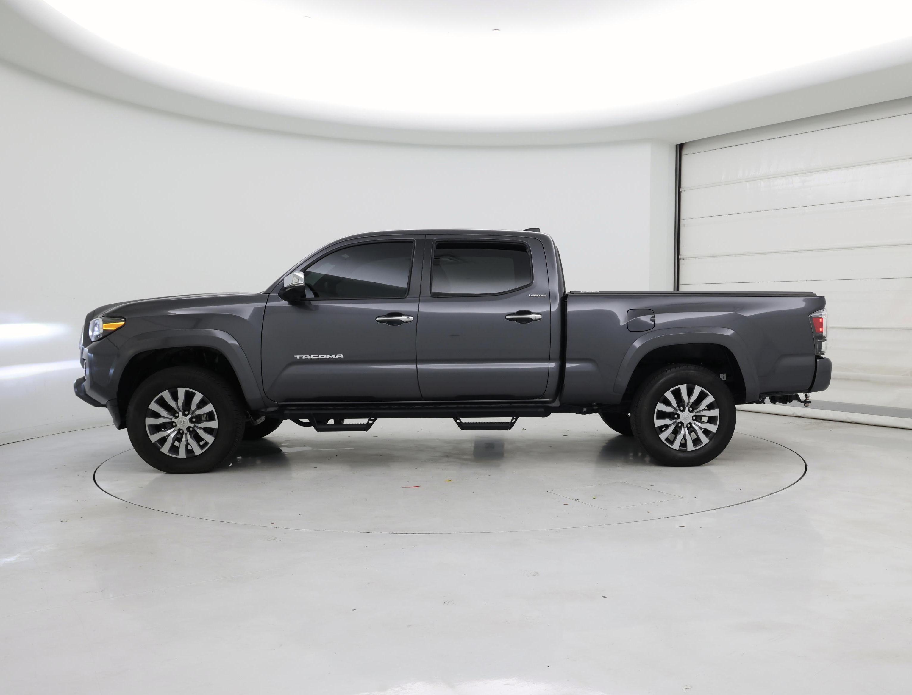 Thumbnail: 2023 Toyota Tacoma - 3
