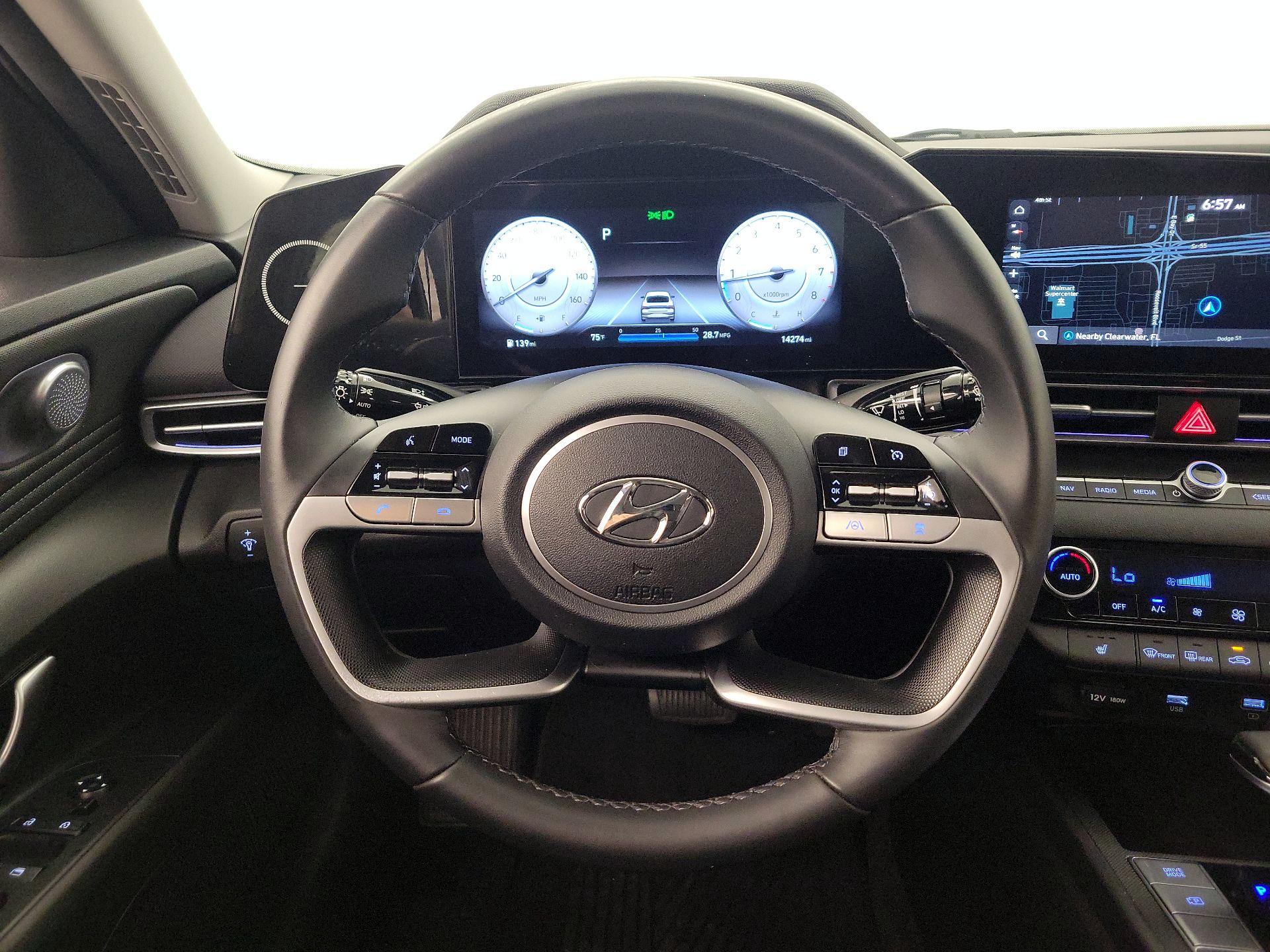 Thumbnail: 2023 Hyundai Elantra - 10
