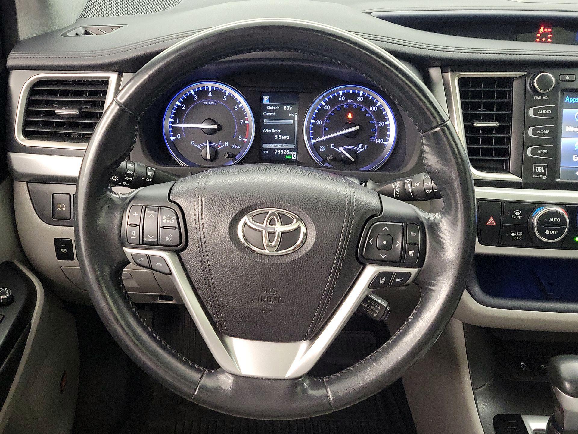 Thumbnail: 2018 Toyota Highlander - 10
