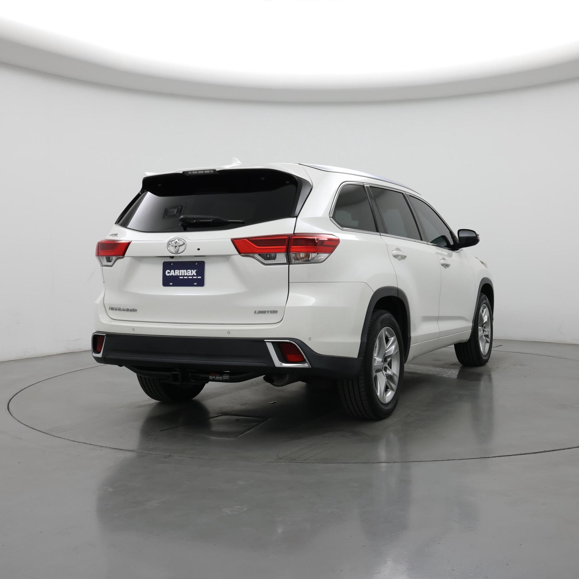 Thumbnail: 2018 Toyota Highlander - 8