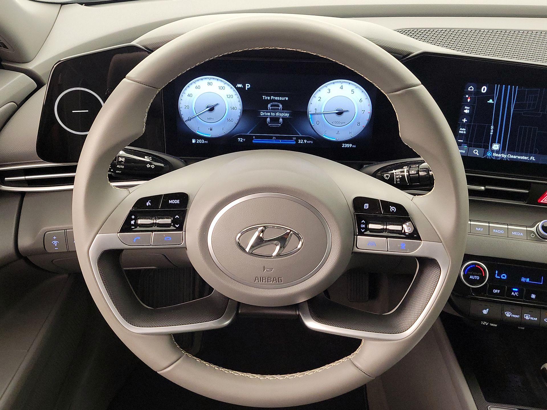 Thumbnail: 2023 Hyundai Elantra - 10