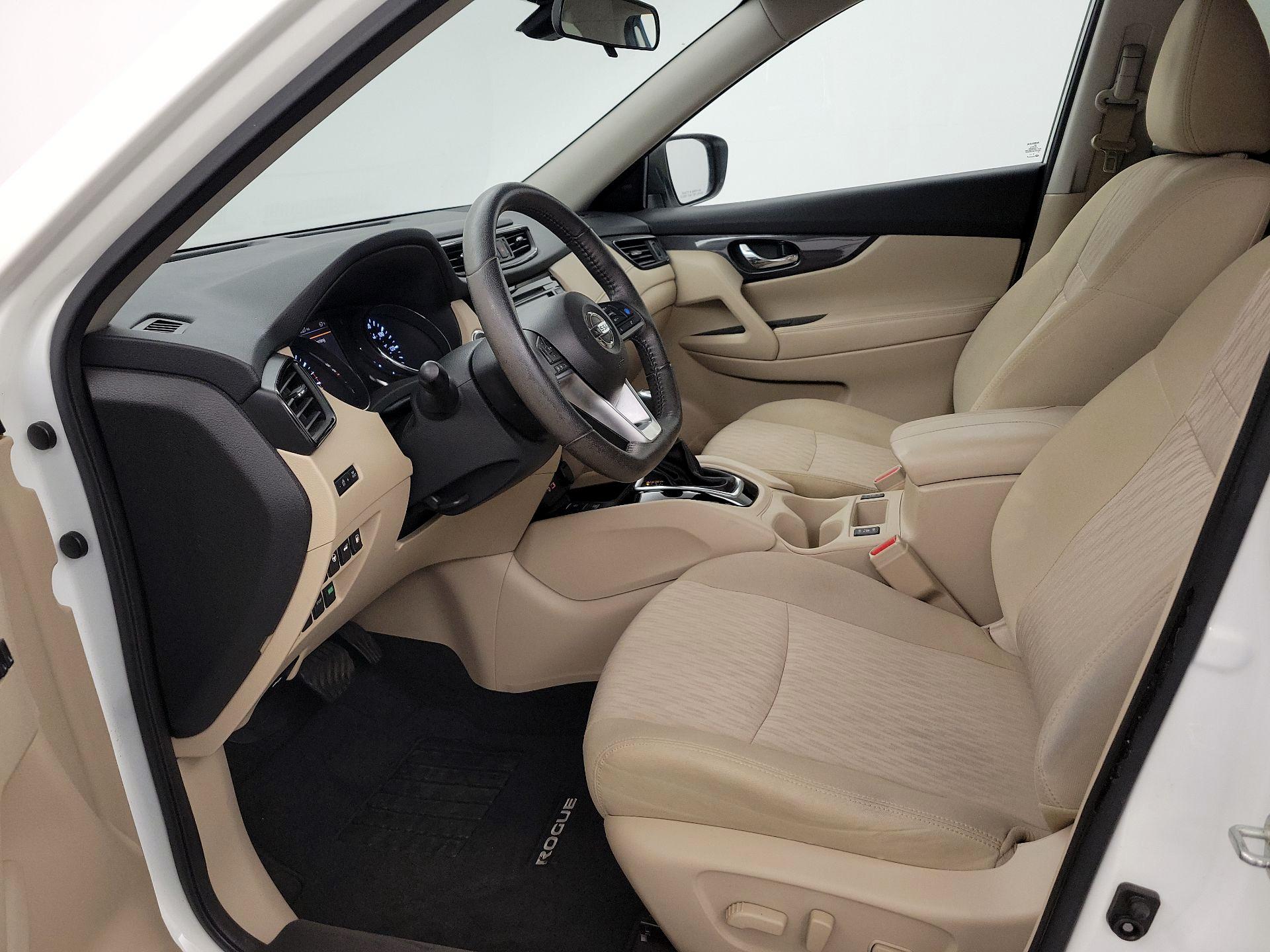 Thumbnail: 2020 Nissan Rogue - 11