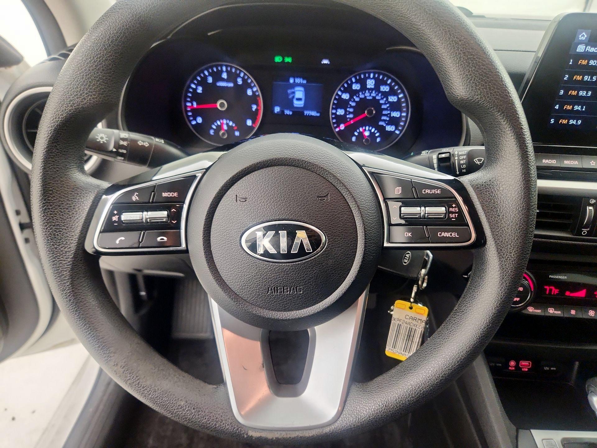 Thumbnail: 2019 Kia Forte - 10