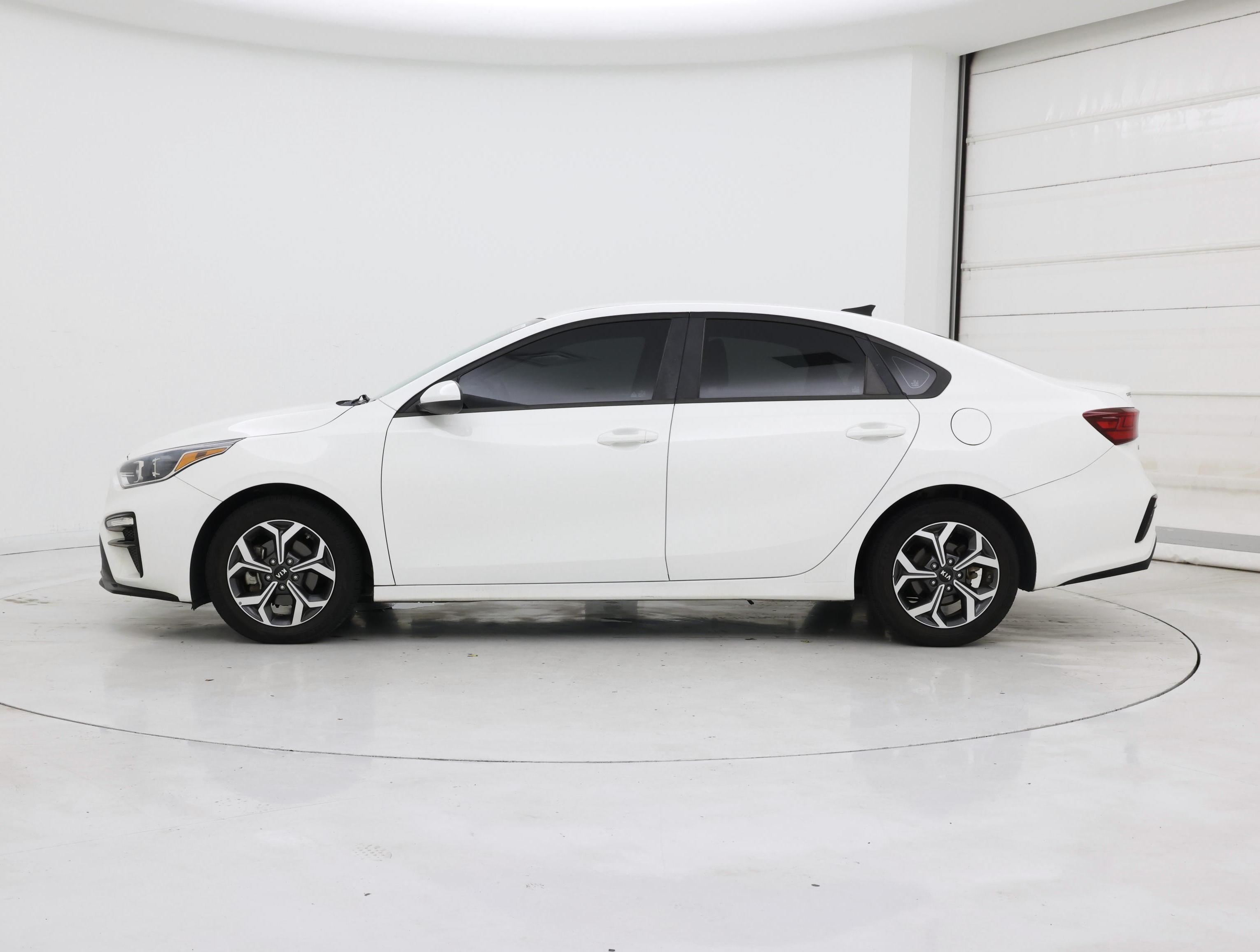 Thumbnail: 2019 Kia Forte - 3