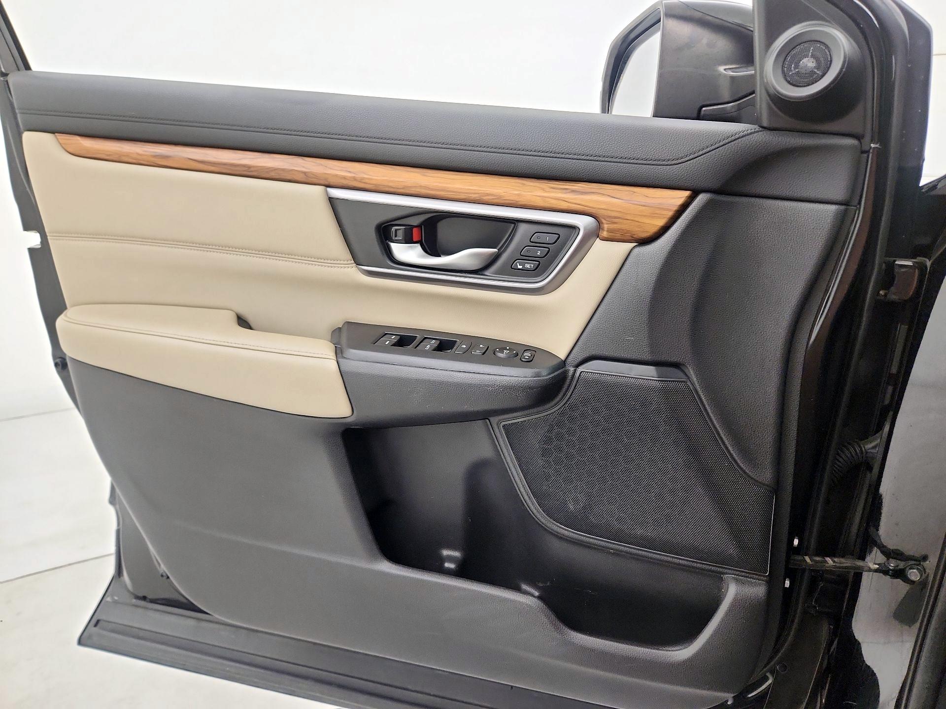 Thumbnail: 2017 Honda CR-V - 12