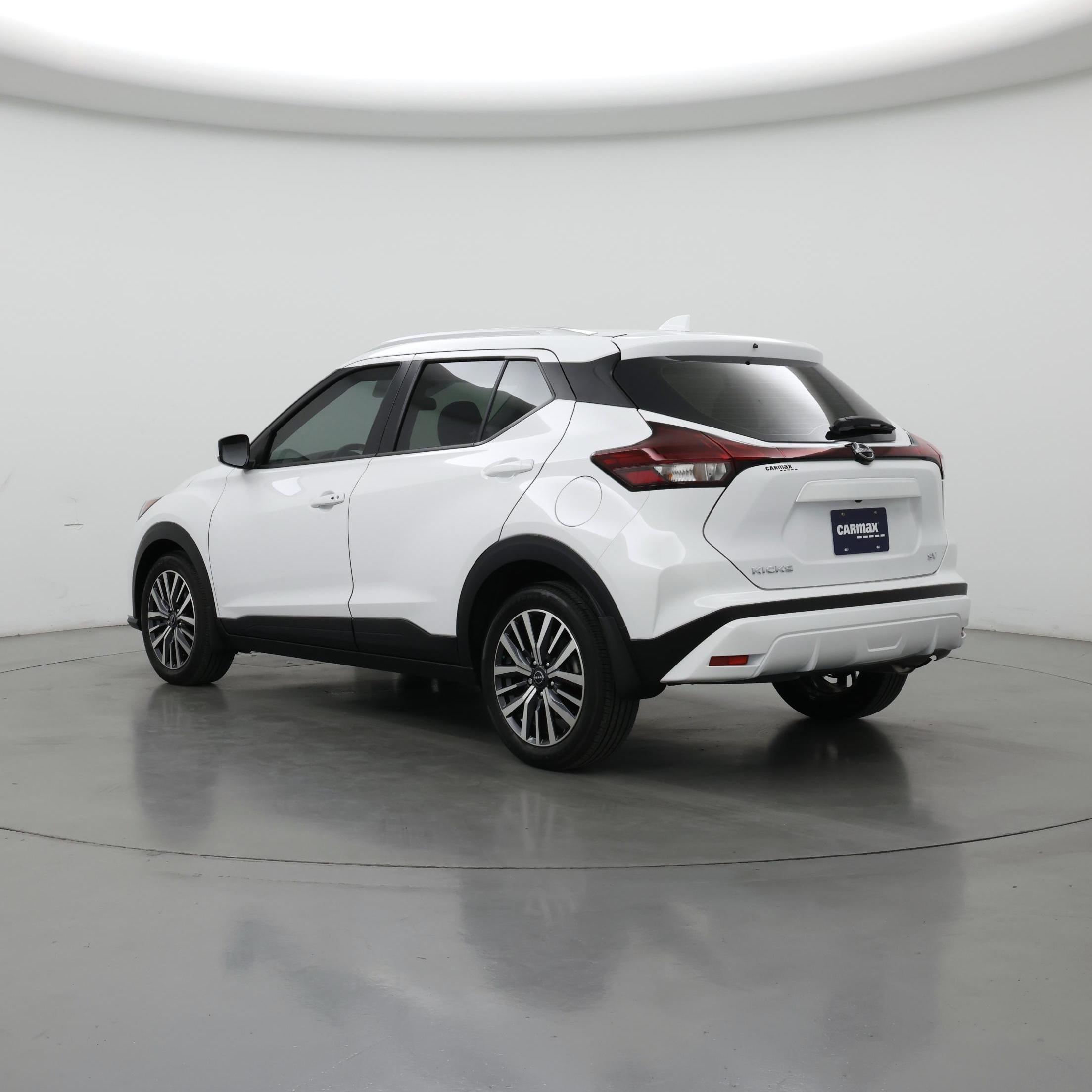 Thumbnail: 2024 Nissan Kicks - 2
