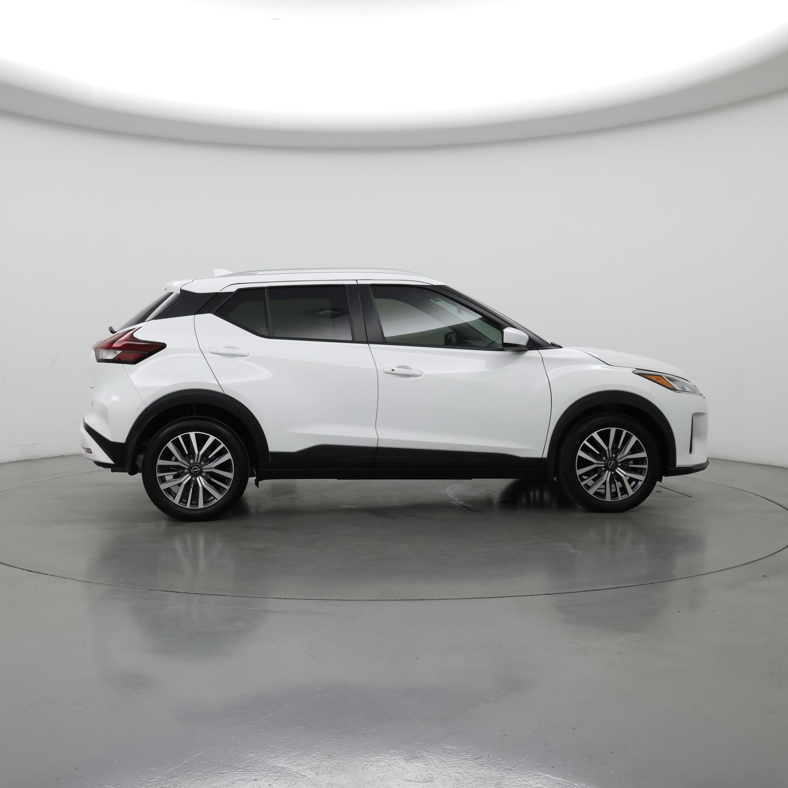 Thumbnail: 2024 Nissan Kicks - 7