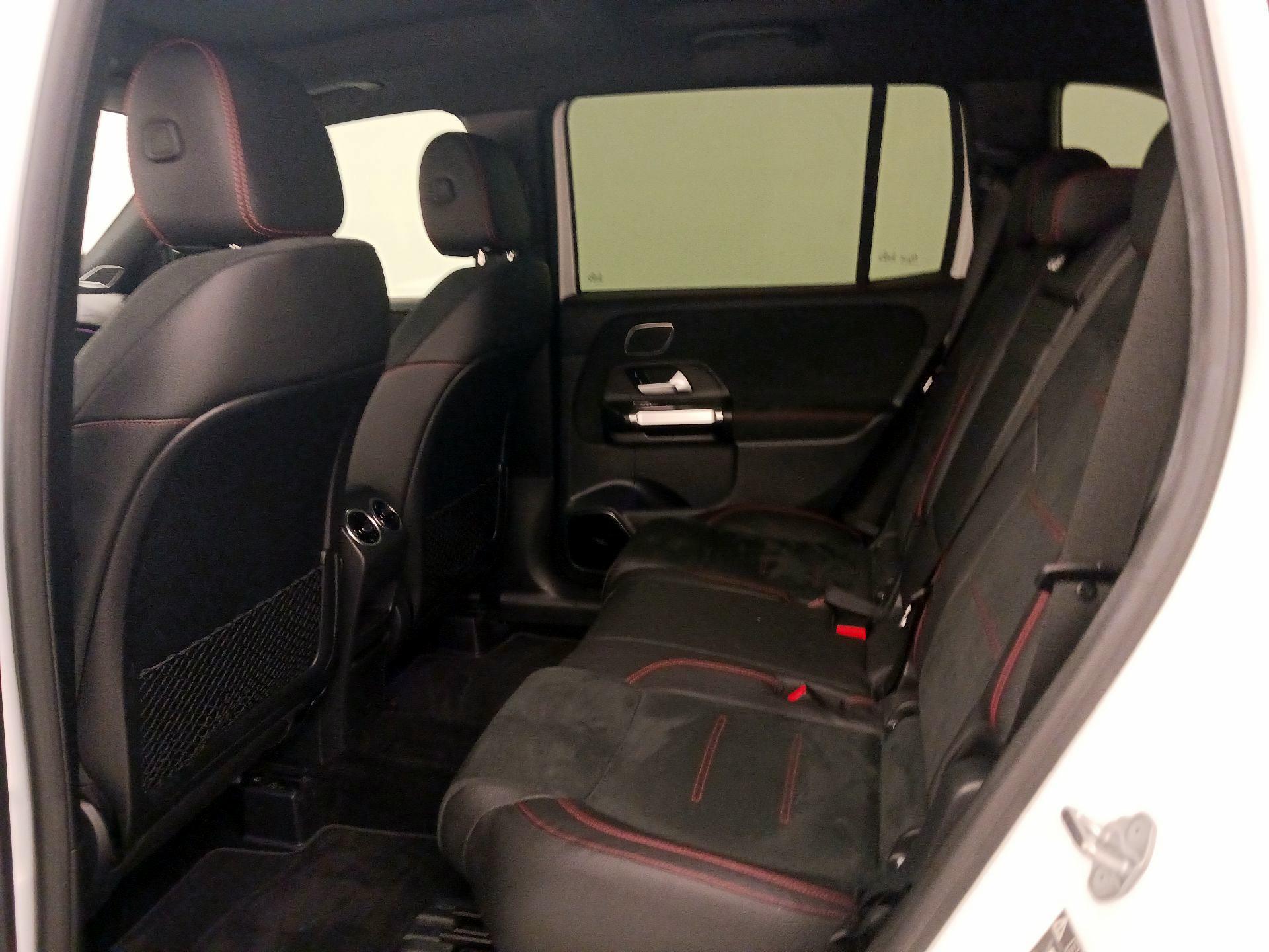 Thumbnail: 2021 Mercedes-Benz GLB - 20