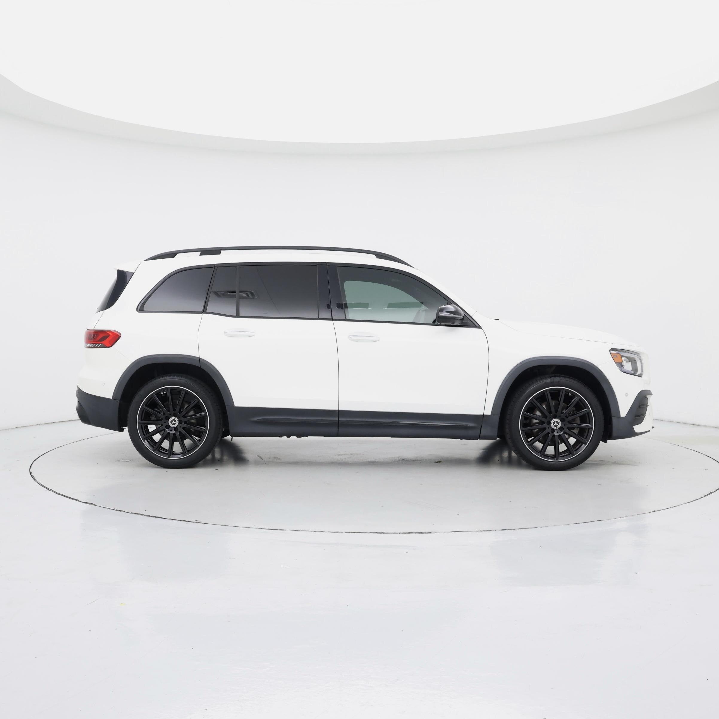 Thumbnail: 2021 Mercedes-Benz GLB - 7