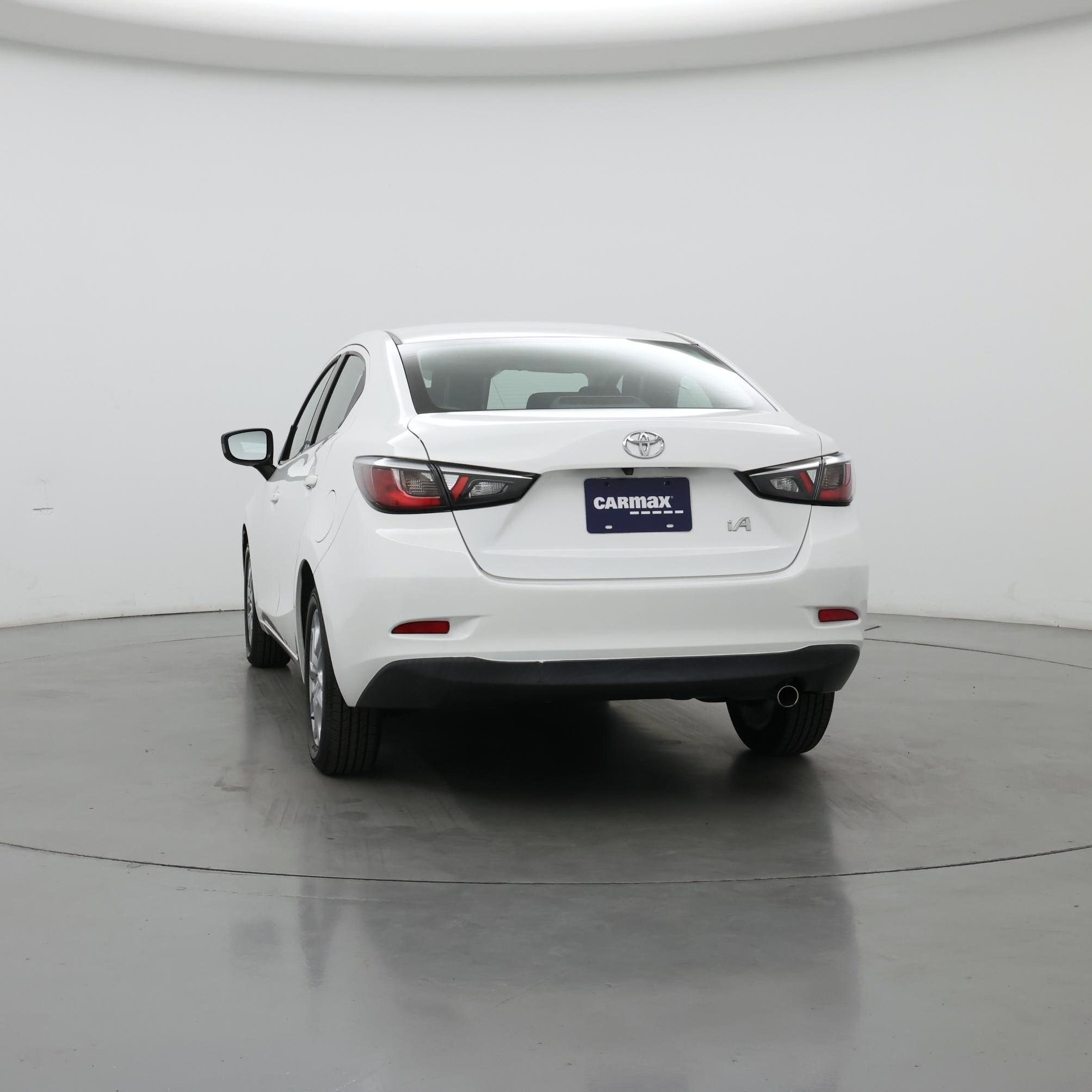 Thumbnail: 2018 Toyota Yaris iA - 6