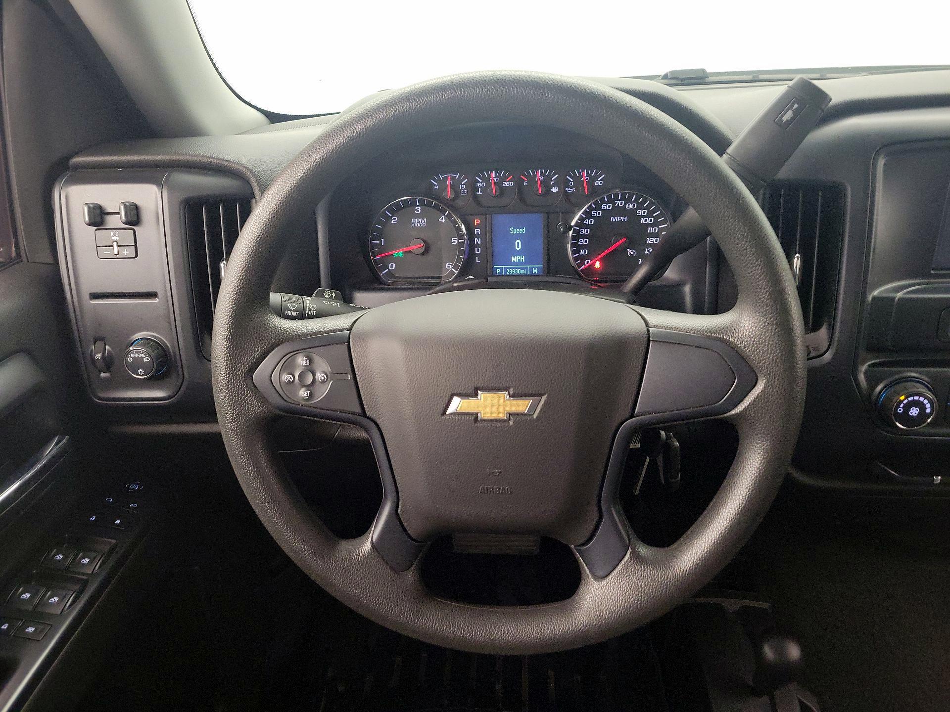 Thumbnail: 2018 Chevrolet Silverado 1500 - 10