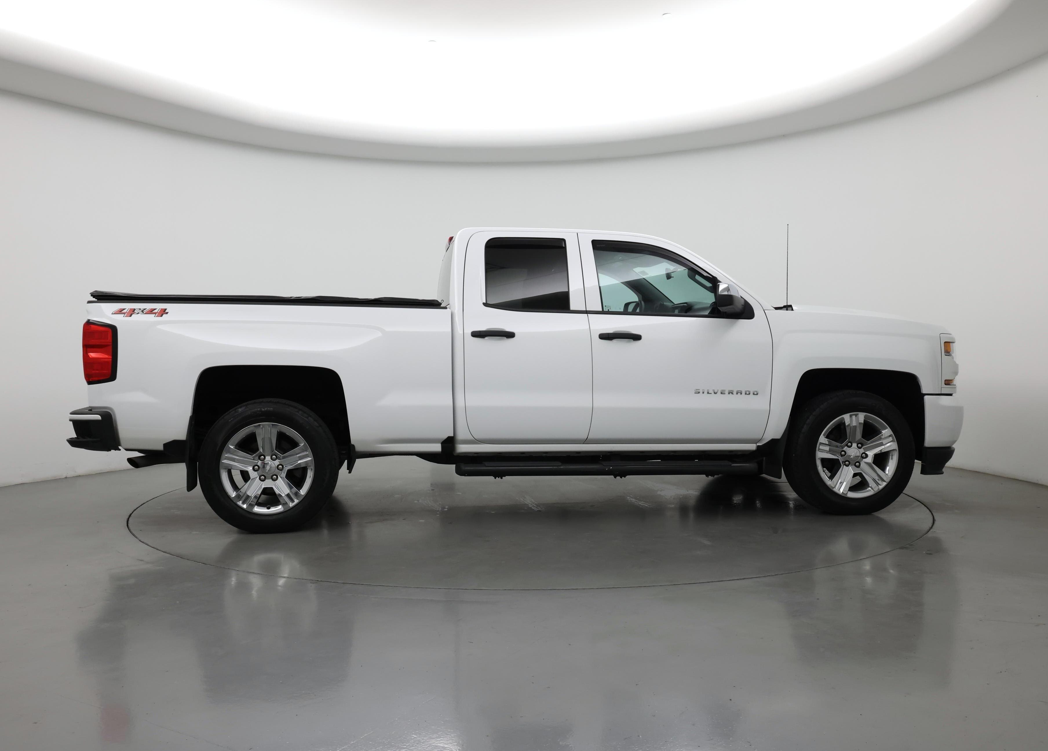 Thumbnail: 2018 Chevrolet Silverado 1500 - 7