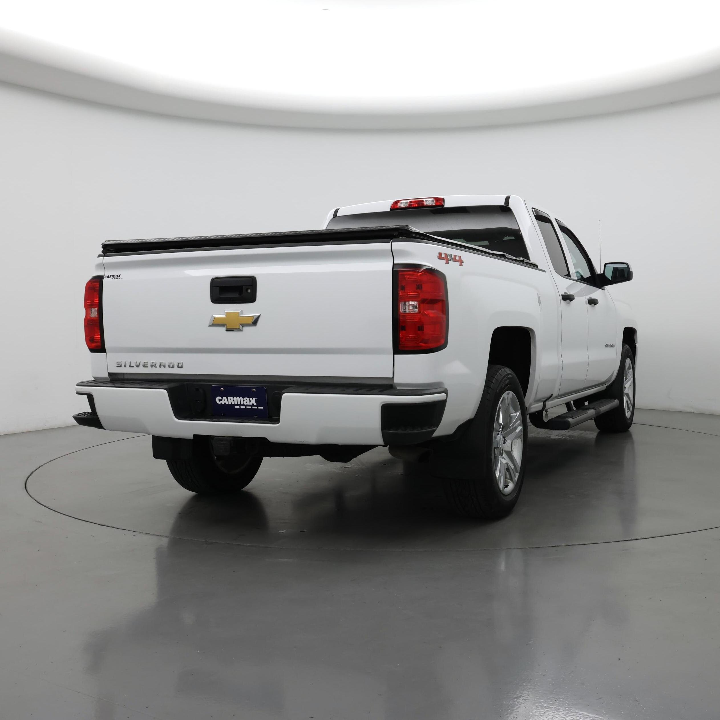 Thumbnail: 2018 Chevrolet Silverado 1500 - 8