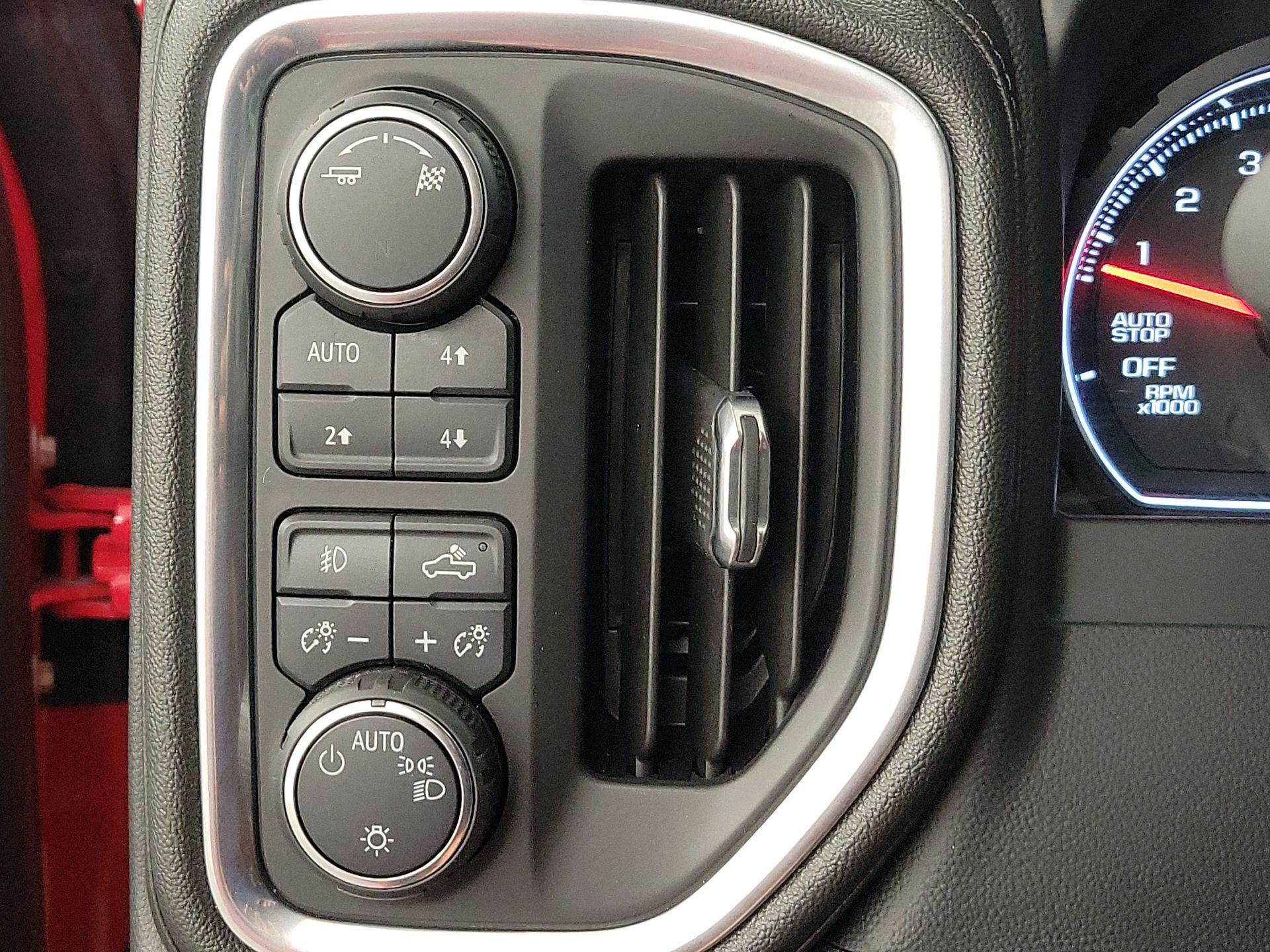 Thumbnail: 2019 Chevrolet Silverado 1500 - 13