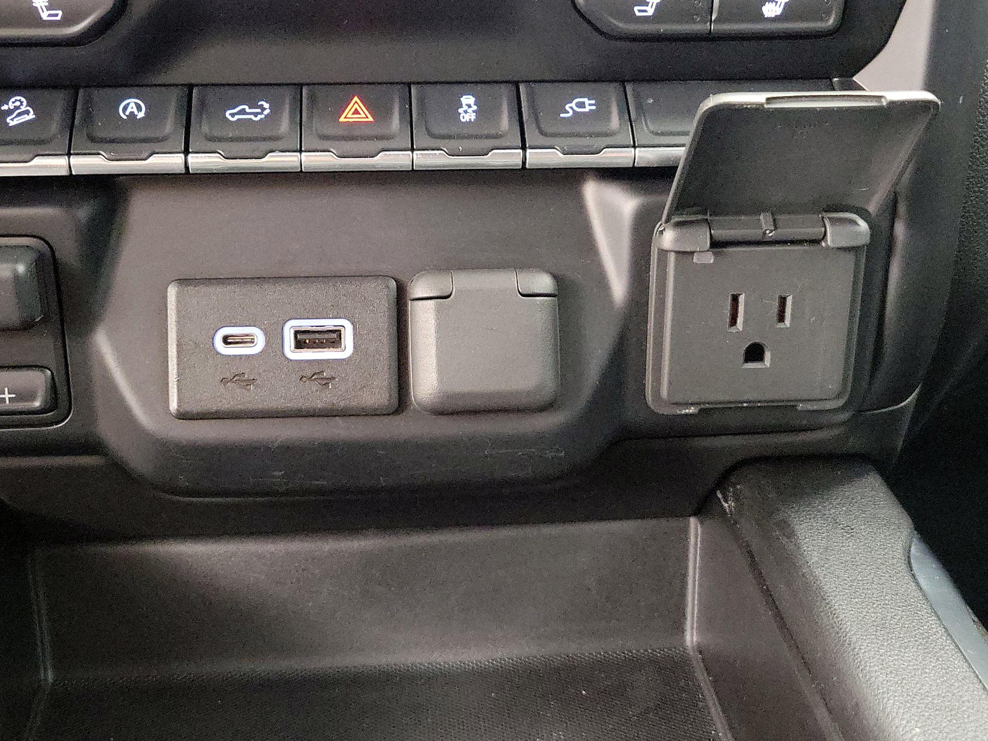 Thumbnail: 2019 Chevrolet Silverado 1500 - 18