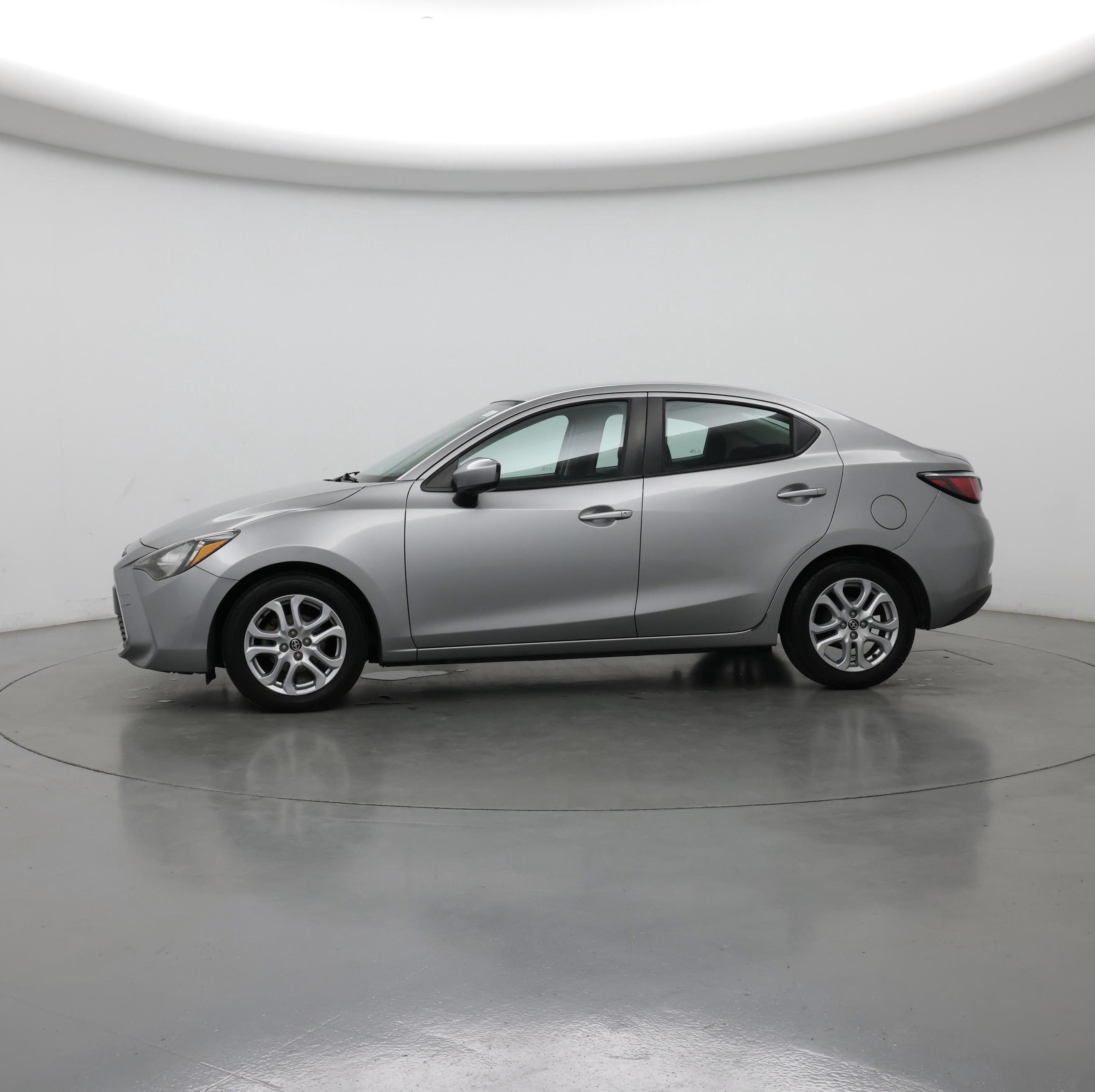 Thumbnail: 2016 Scion iA - 3
