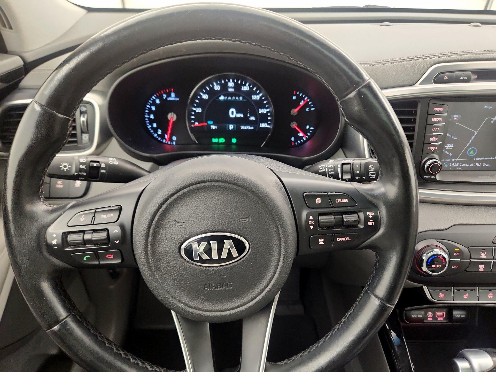 Thumbnail: 2018 Kia Sorento - 10