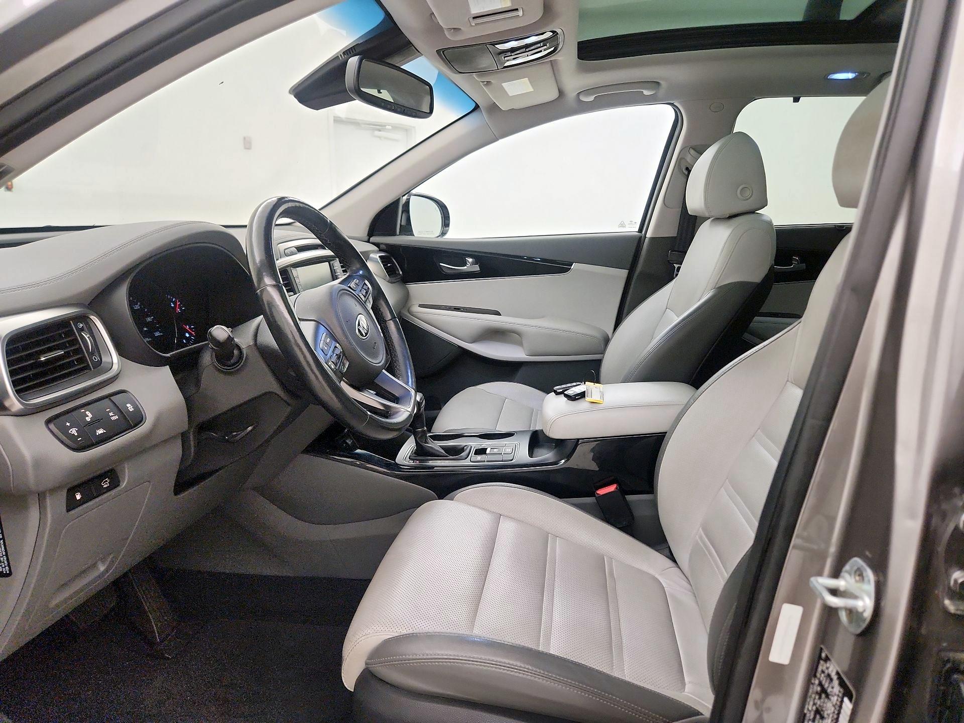 Thumbnail: 2018 Kia Sorento - 11