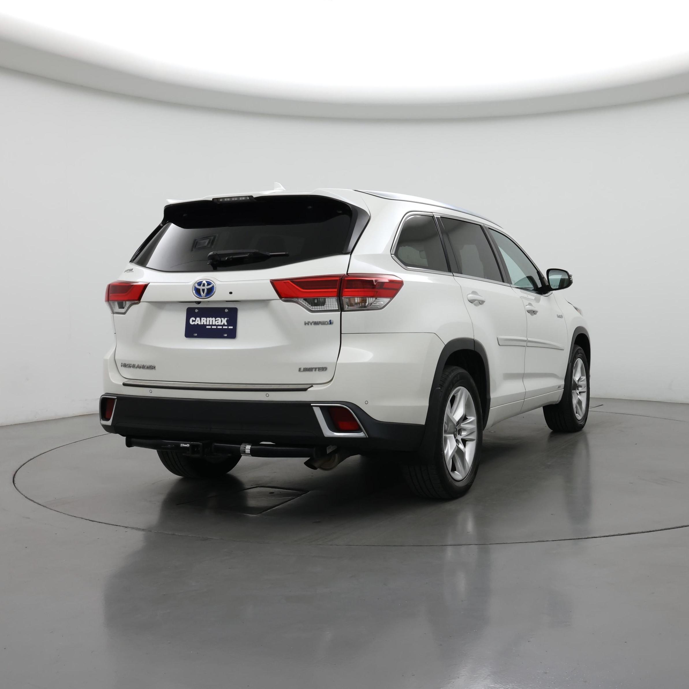 Thumbnail: 2017 Toyota Highlander - 8
