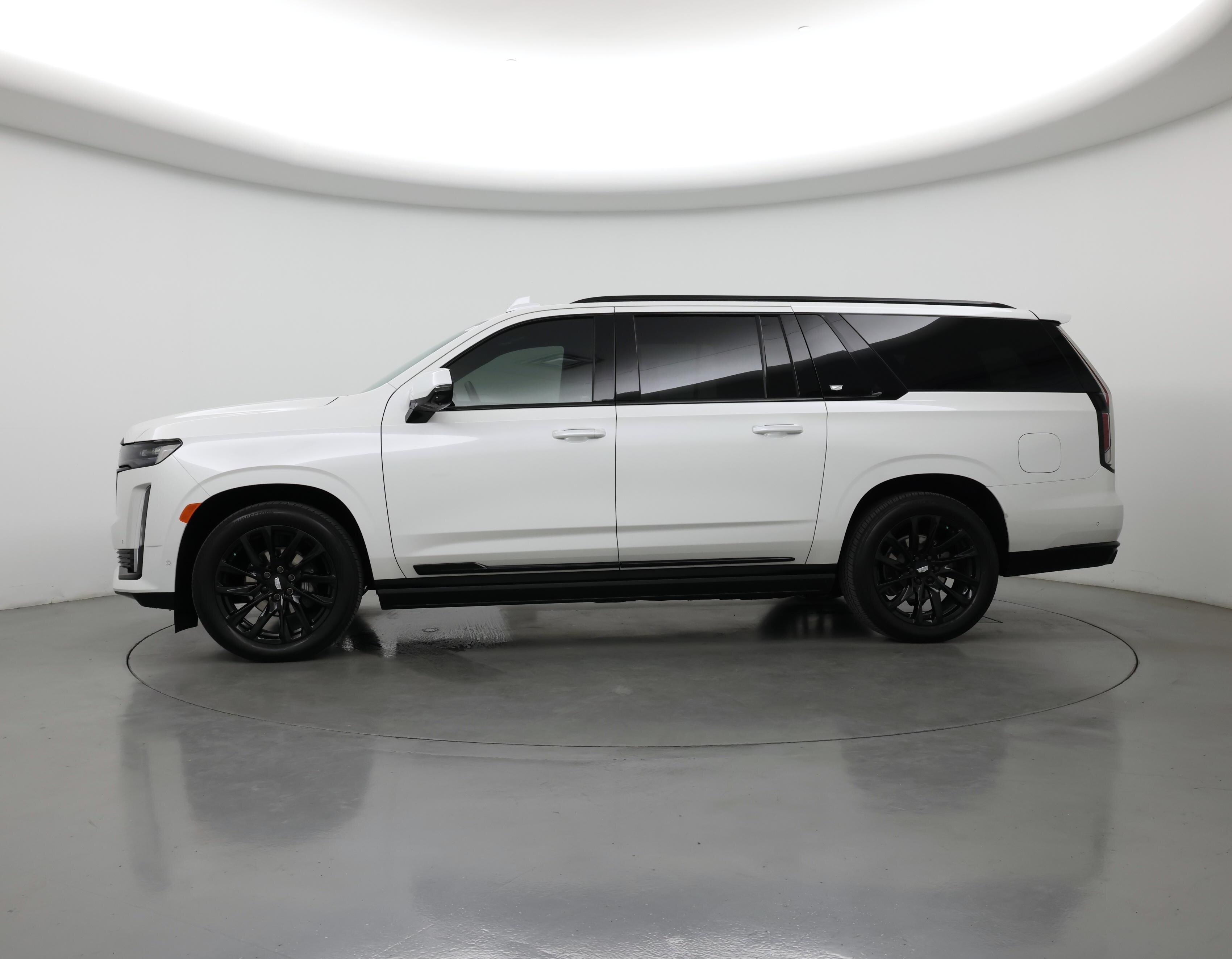Thumbnail: 2024 Cadillac Escalade - 3