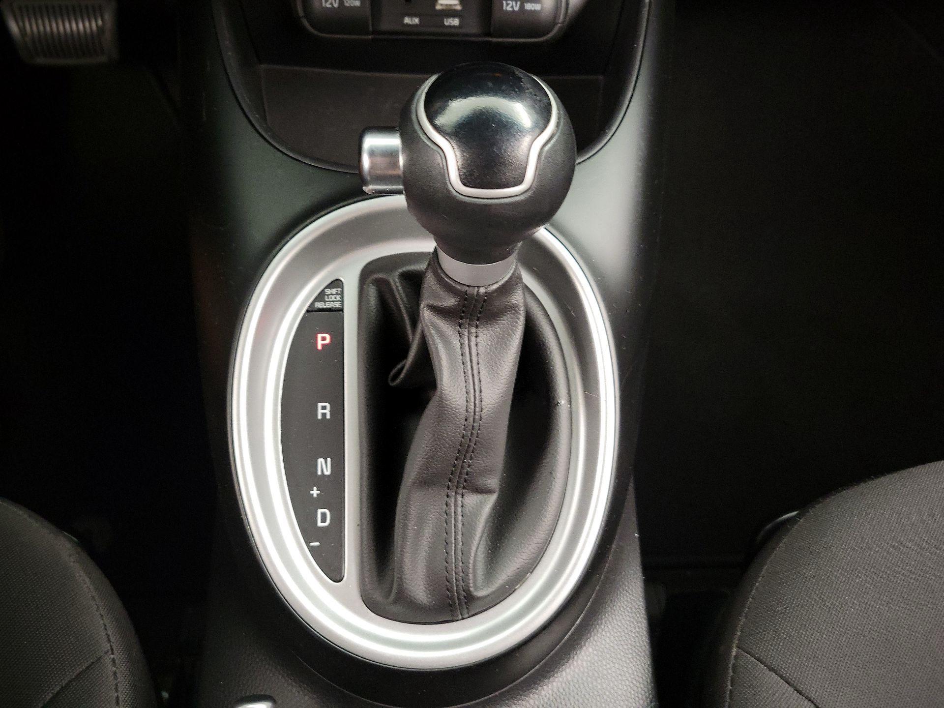 Thumbnail: 2018 Kia Soul - 16