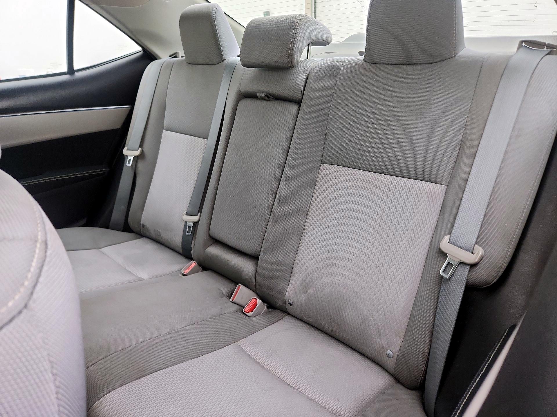 Thumbnail: 2015 Toyota Corolla - 17