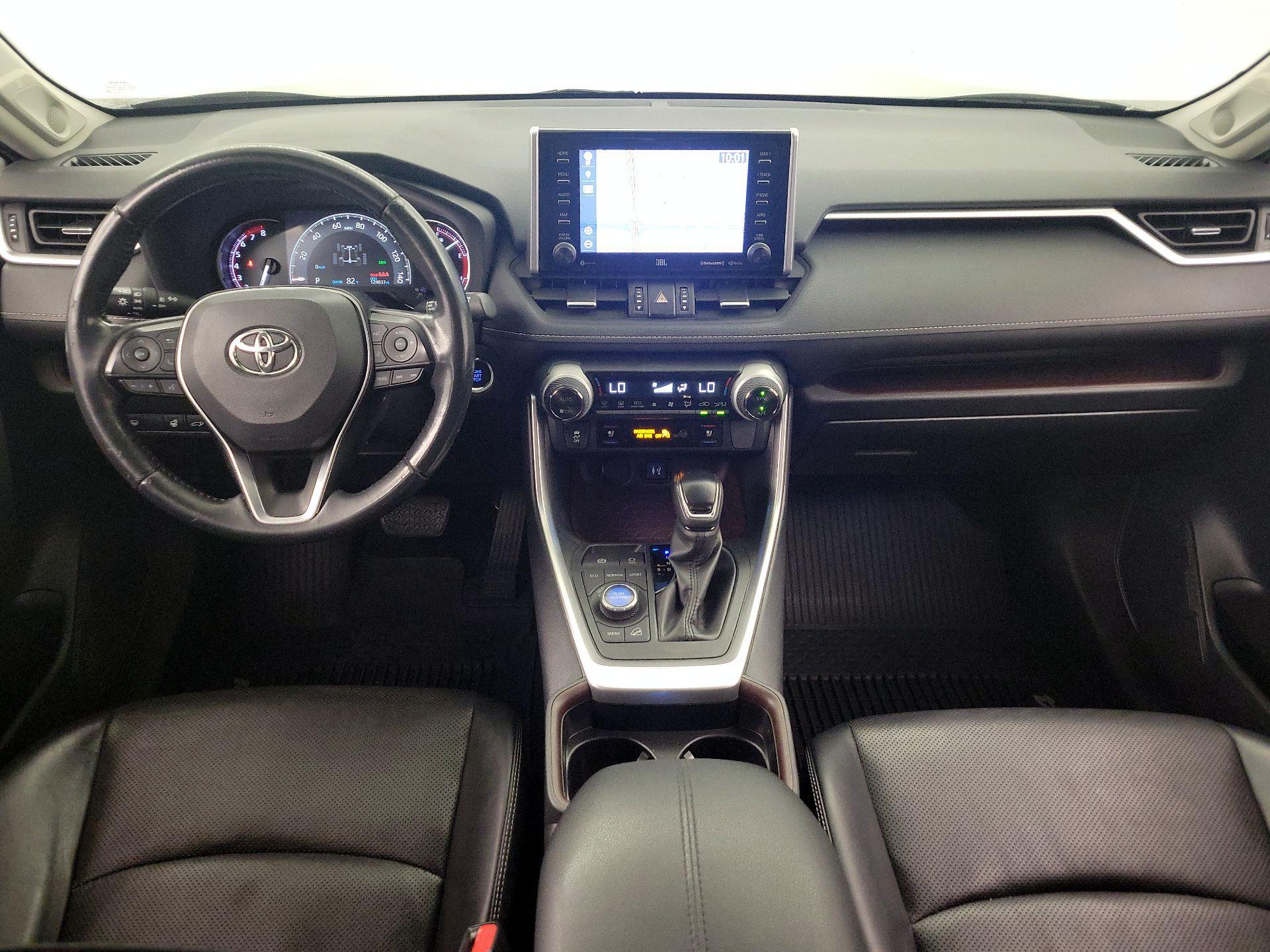 Thumbnail: 2019 Toyota RAV4 - 9