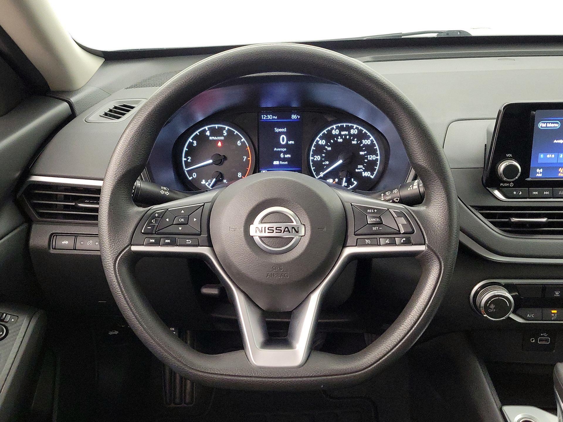 Thumbnail: 2021 Nissan Altima - 10