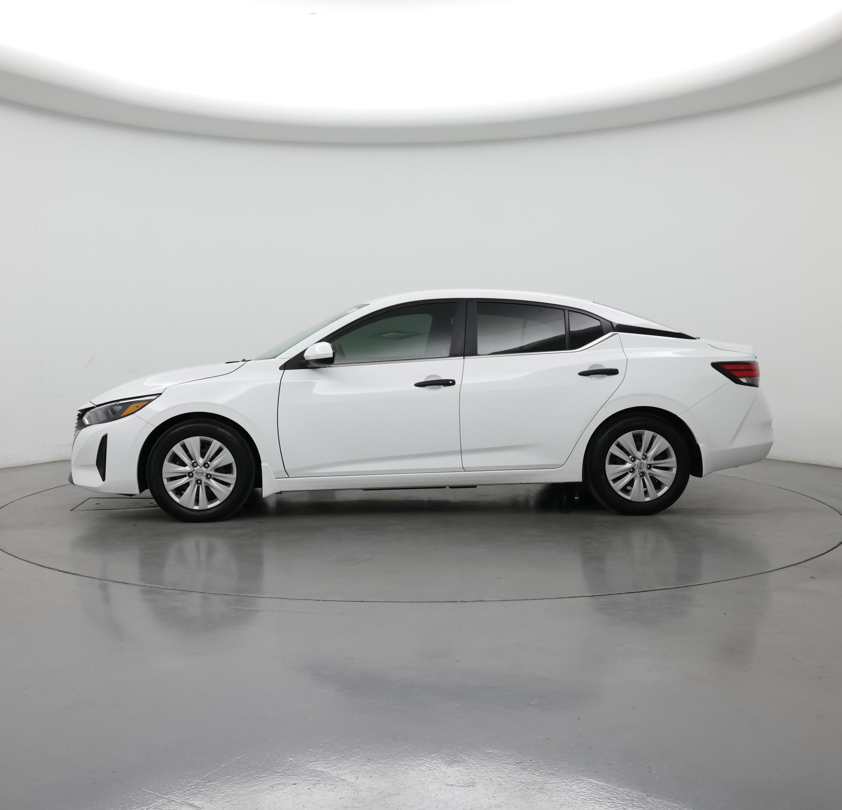 Thumbnail: 2024 Nissan Sentra - 3