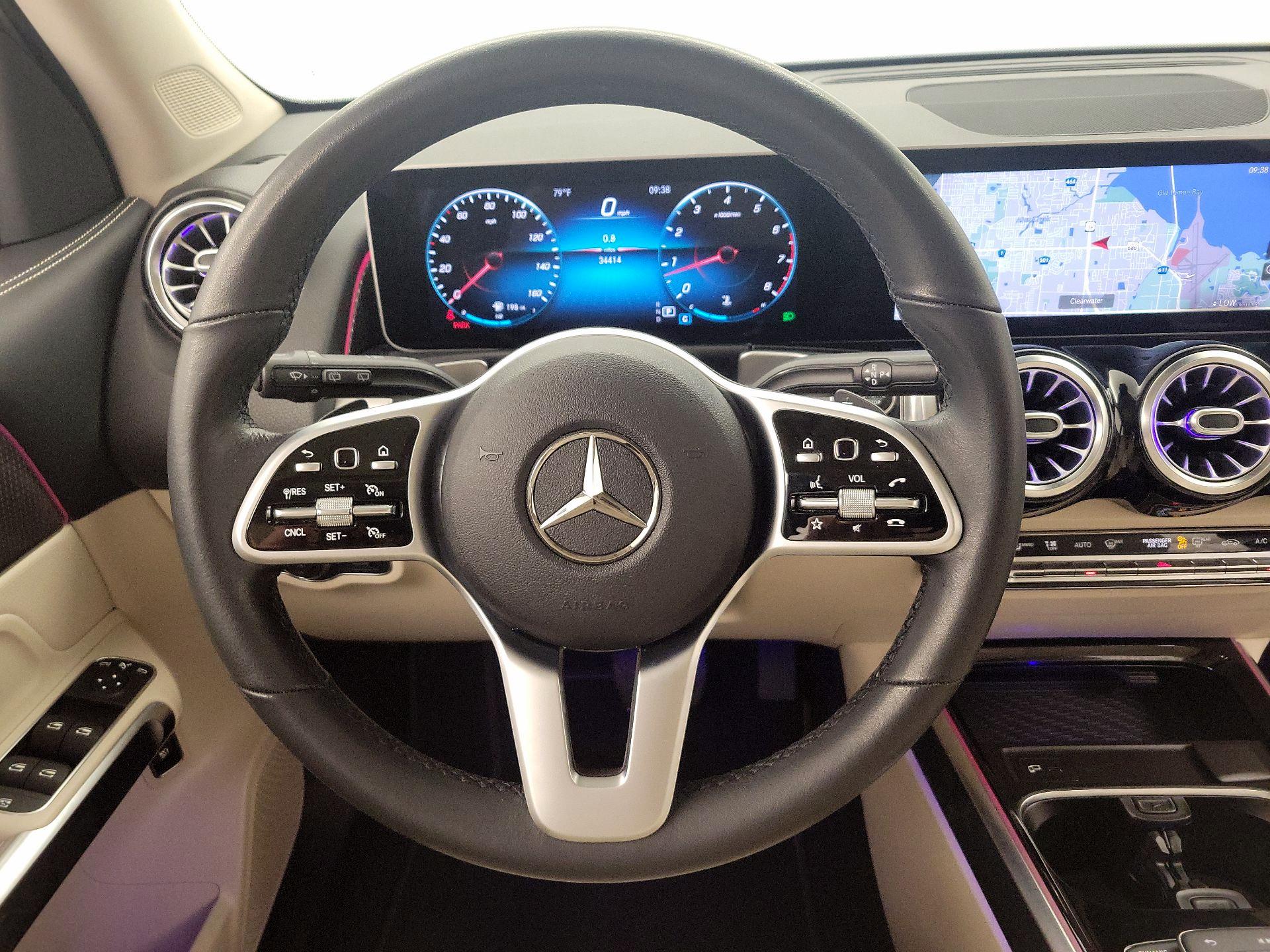 Thumbnail: 2021 Mercedes-Benz GLB - 10