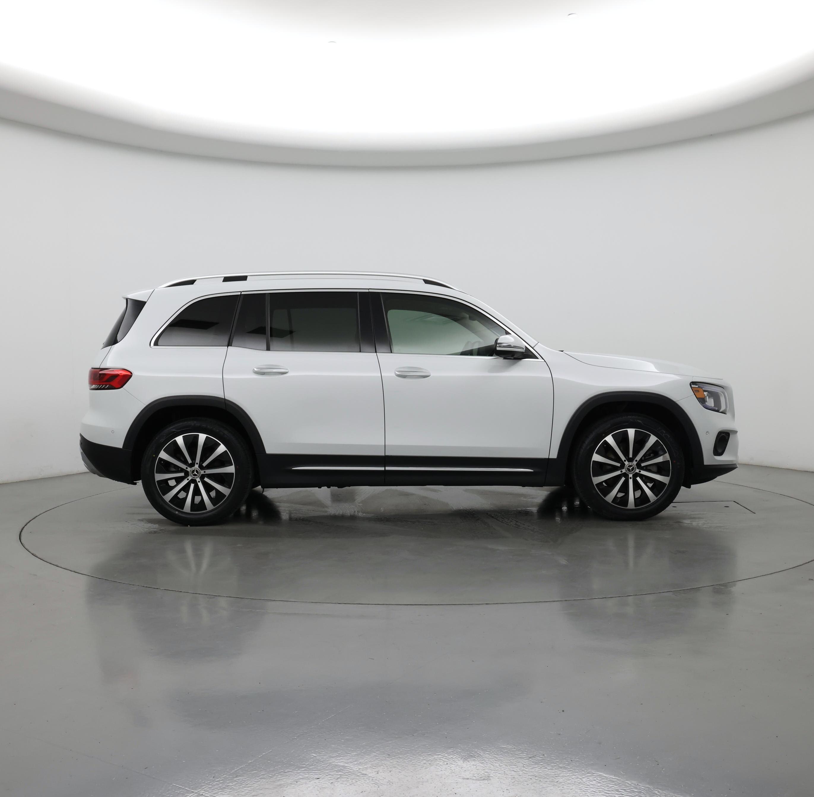 Thumbnail: 2021 Mercedes-Benz GLB - 7