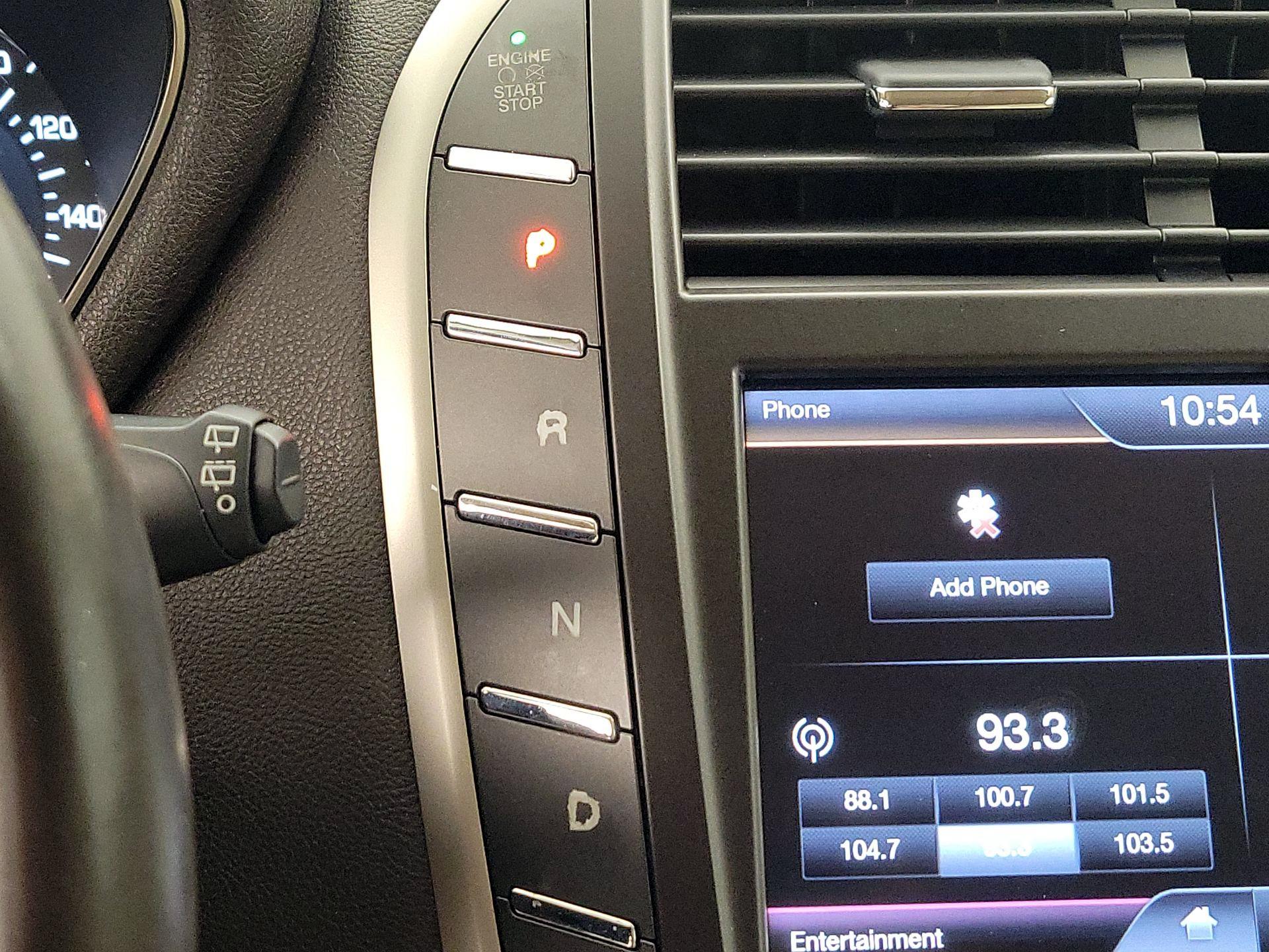 Thumbnail: 2015 Lincoln MKC - 17