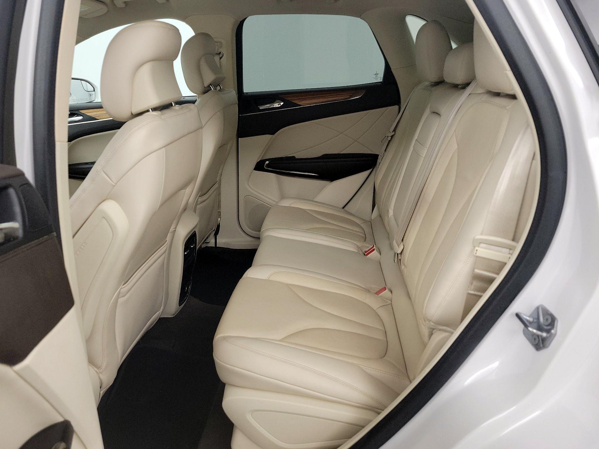 Thumbnail: 2015 Lincoln MKC - 19