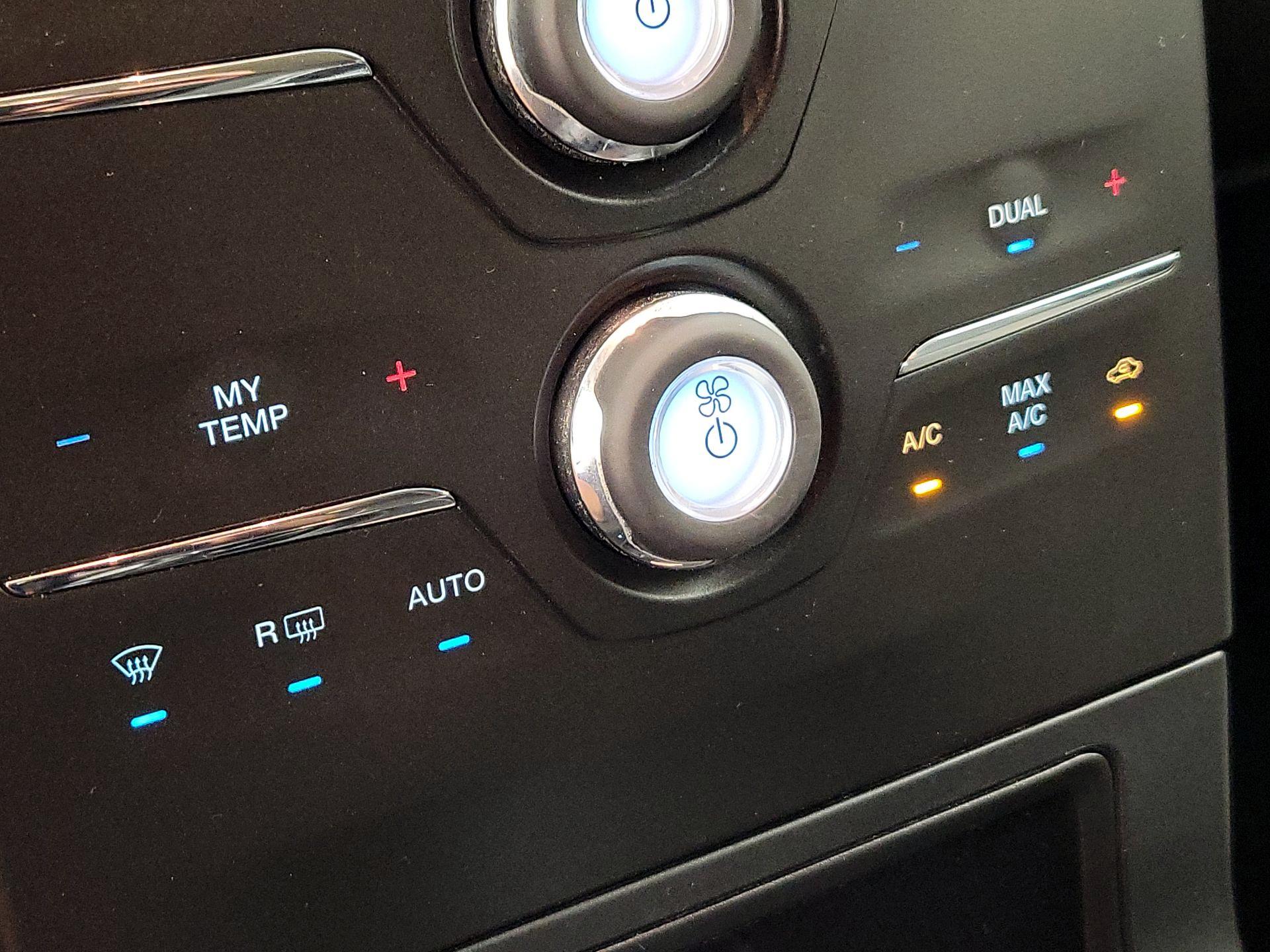 Thumbnail: 2015 Ford Flex - 16