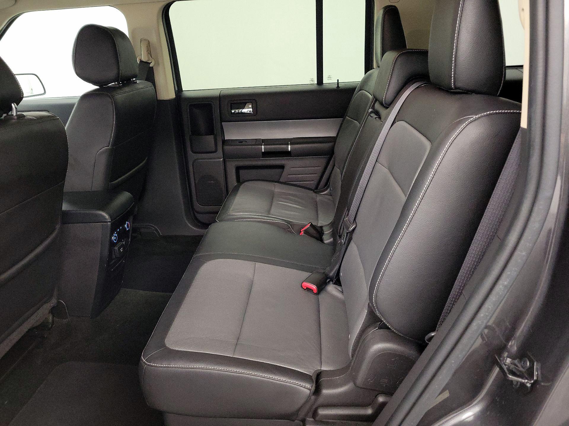 Thumbnail: 2015 Ford Flex - 19