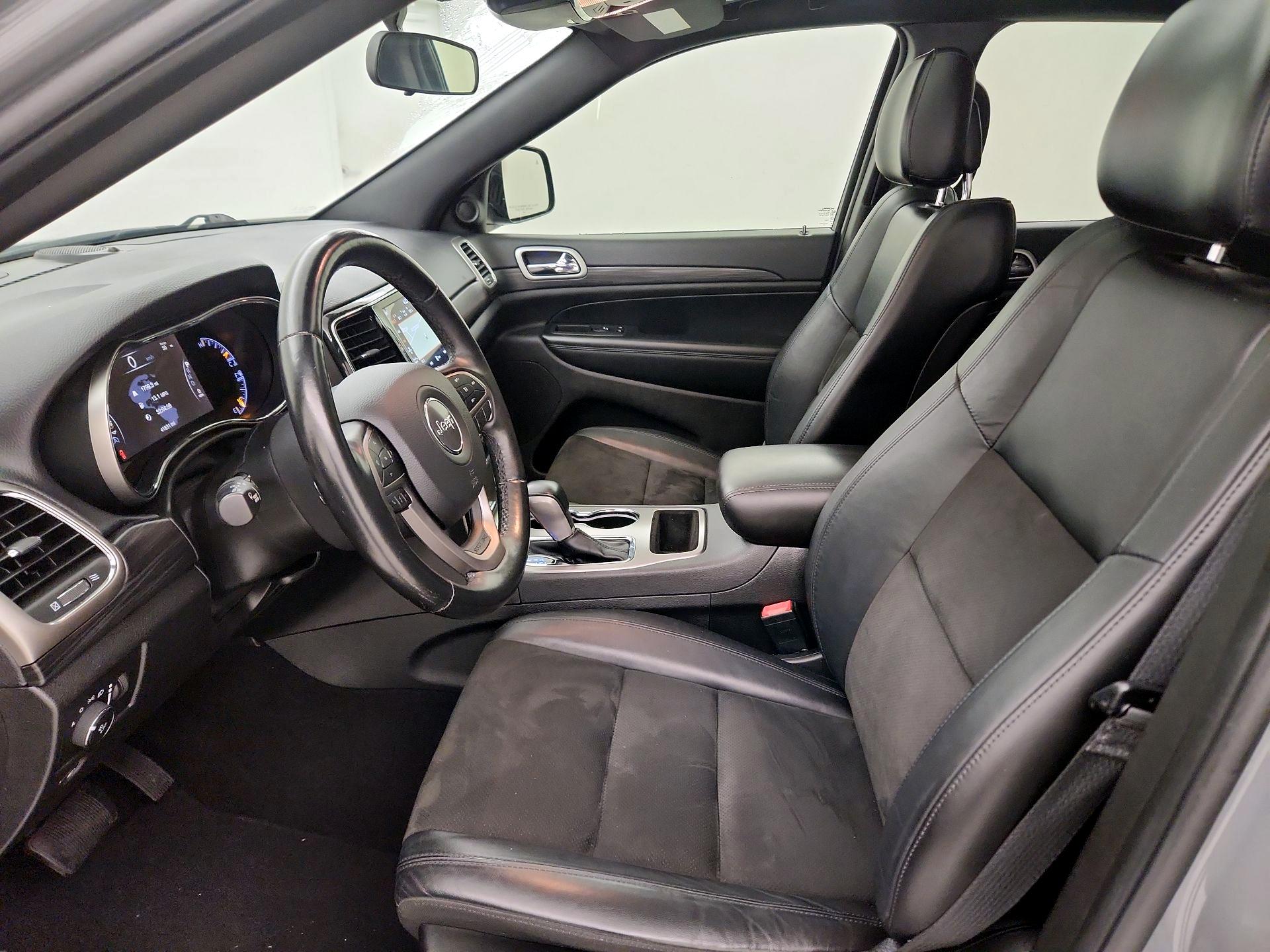 Thumbnail: 2021 Jeep Grand Cherokee - 11