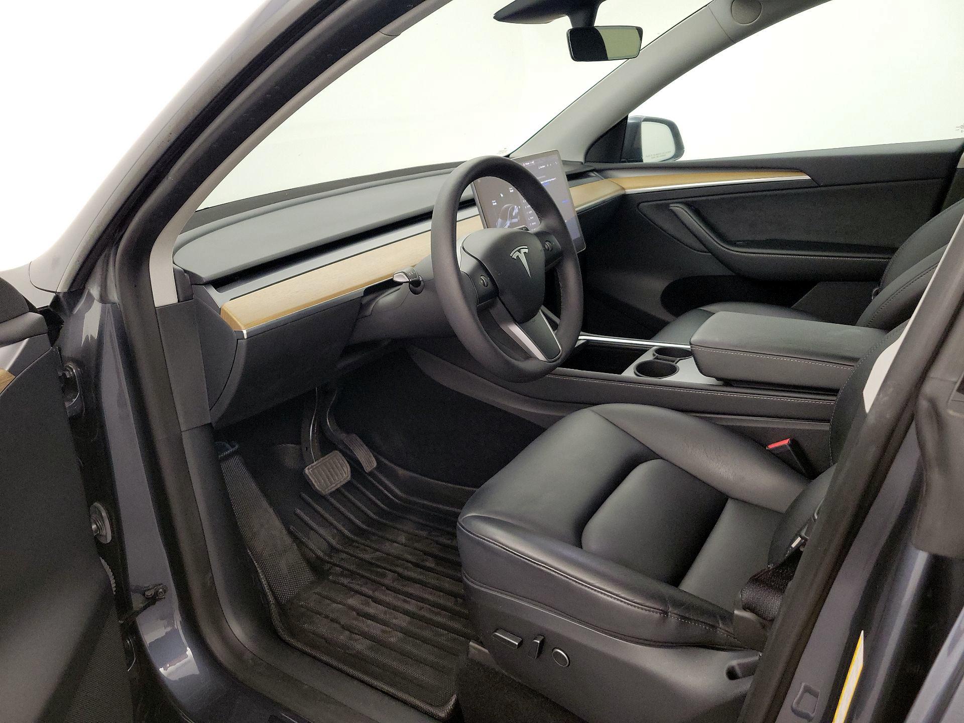 Thumbnail: 2023 Tesla Model Y - 11