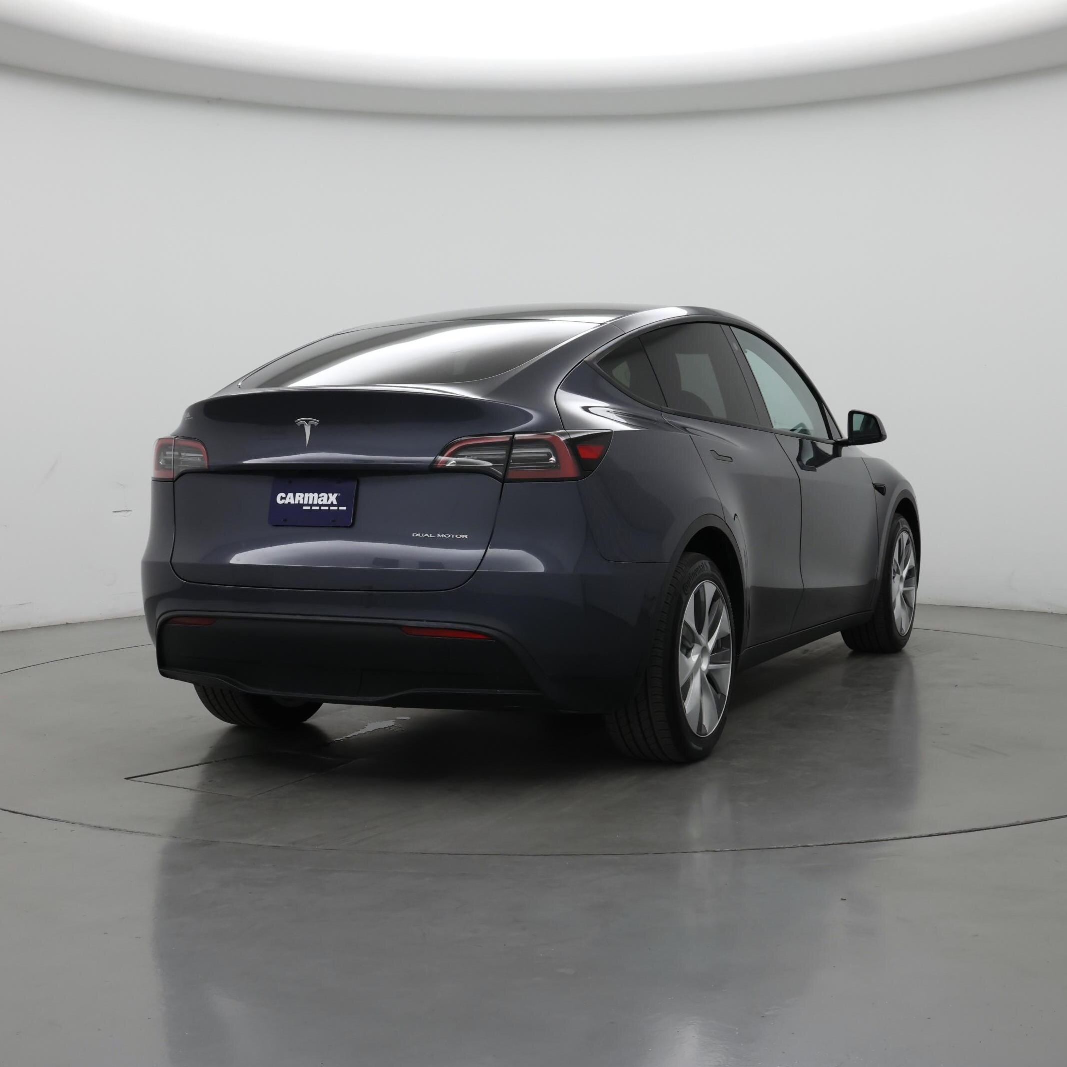 Thumbnail: 2023 Tesla Model Y - 8
