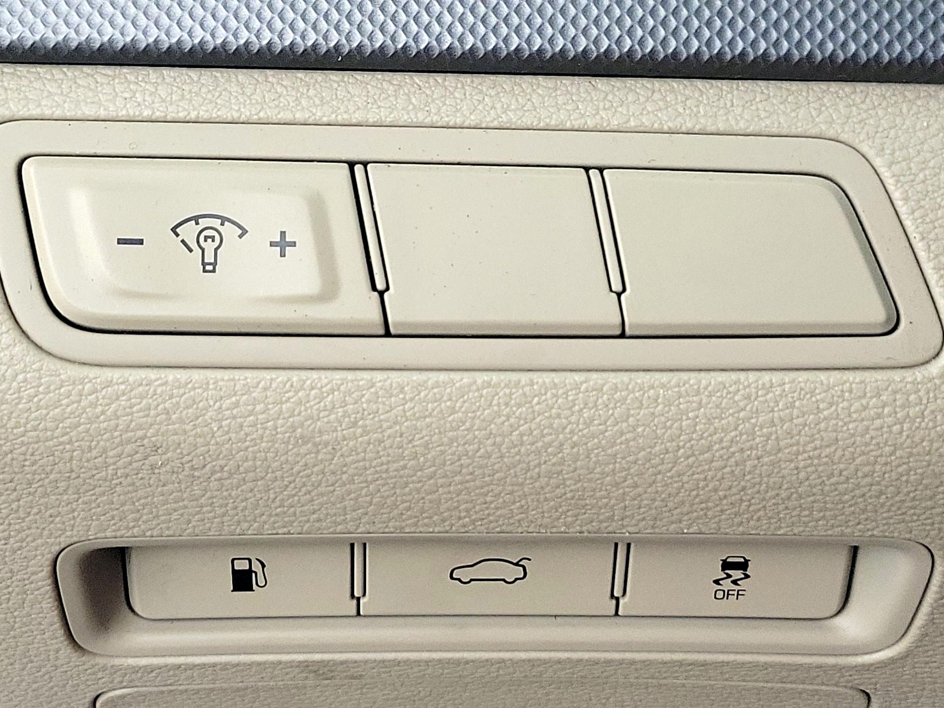 Thumbnail: 2016 Hyundai Sonata - 13