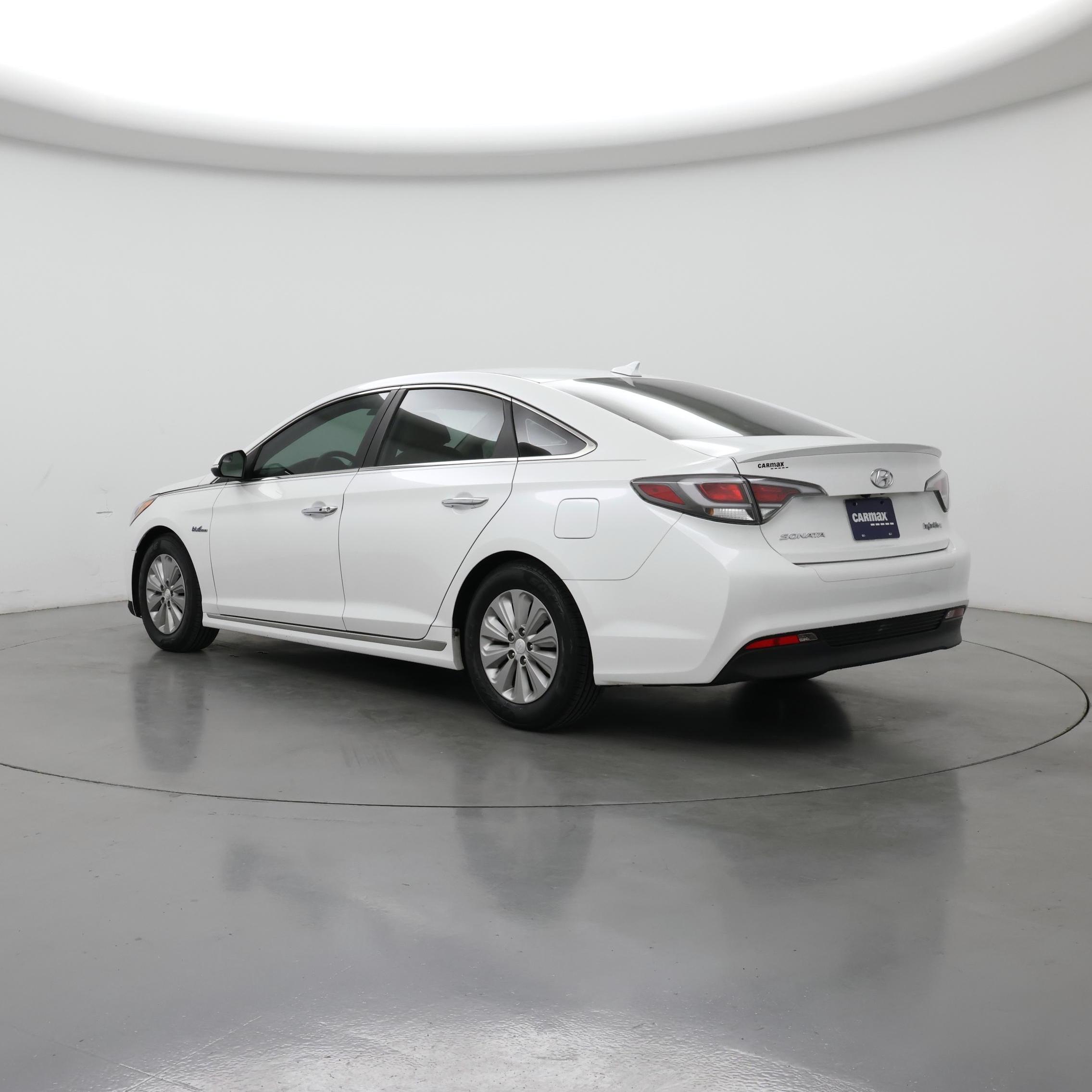 Thumbnail: 2016 Hyundai Sonata - 2