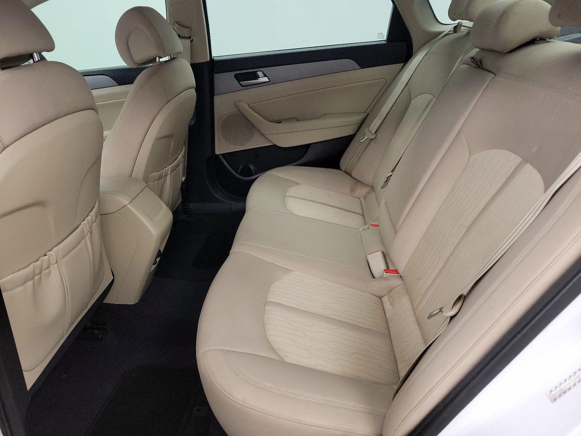 Thumbnail: 2016 Hyundai Sonata - 19