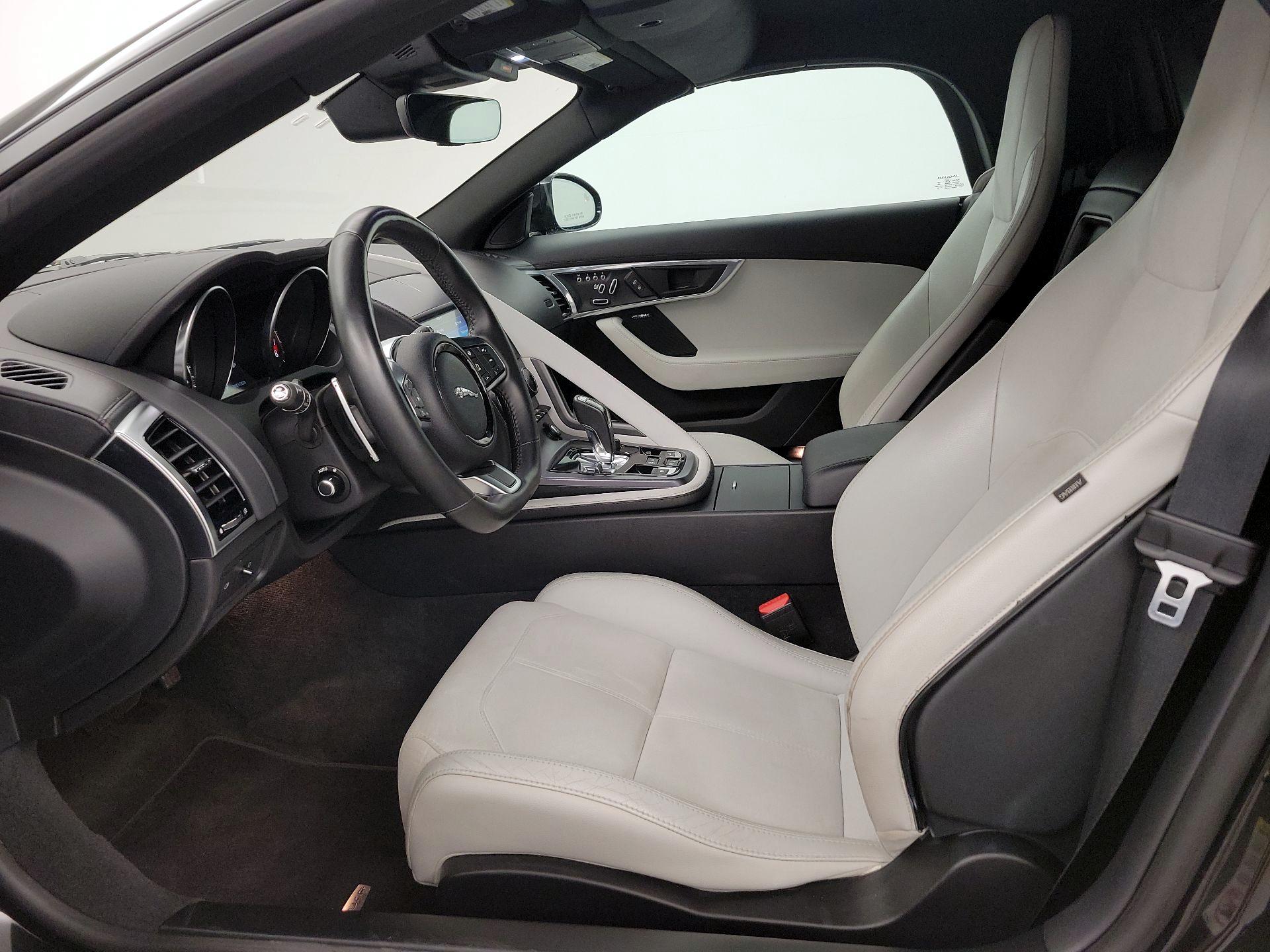 Thumbnail: 2019 Jaguar F-Type - 11