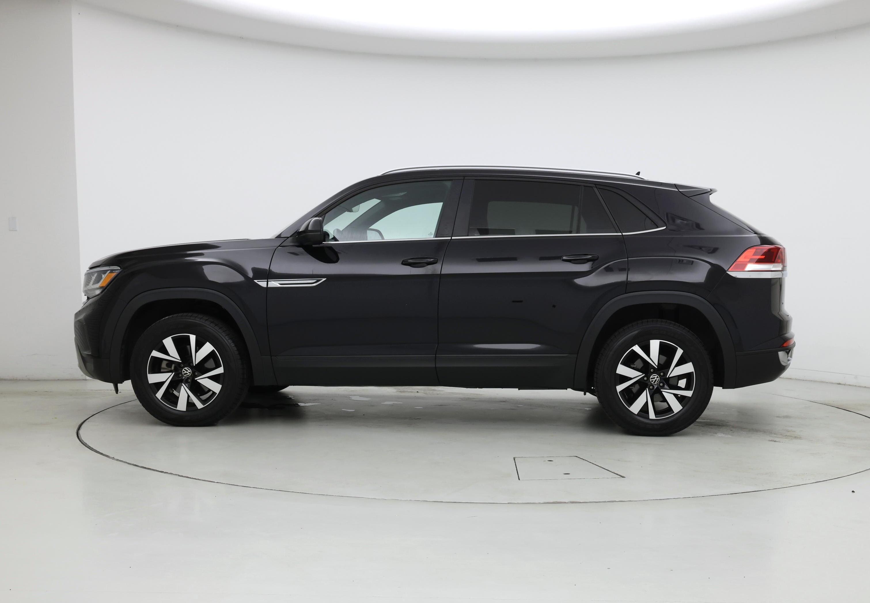 Thumbnail: 2021 Volkswagen Atlas - 3