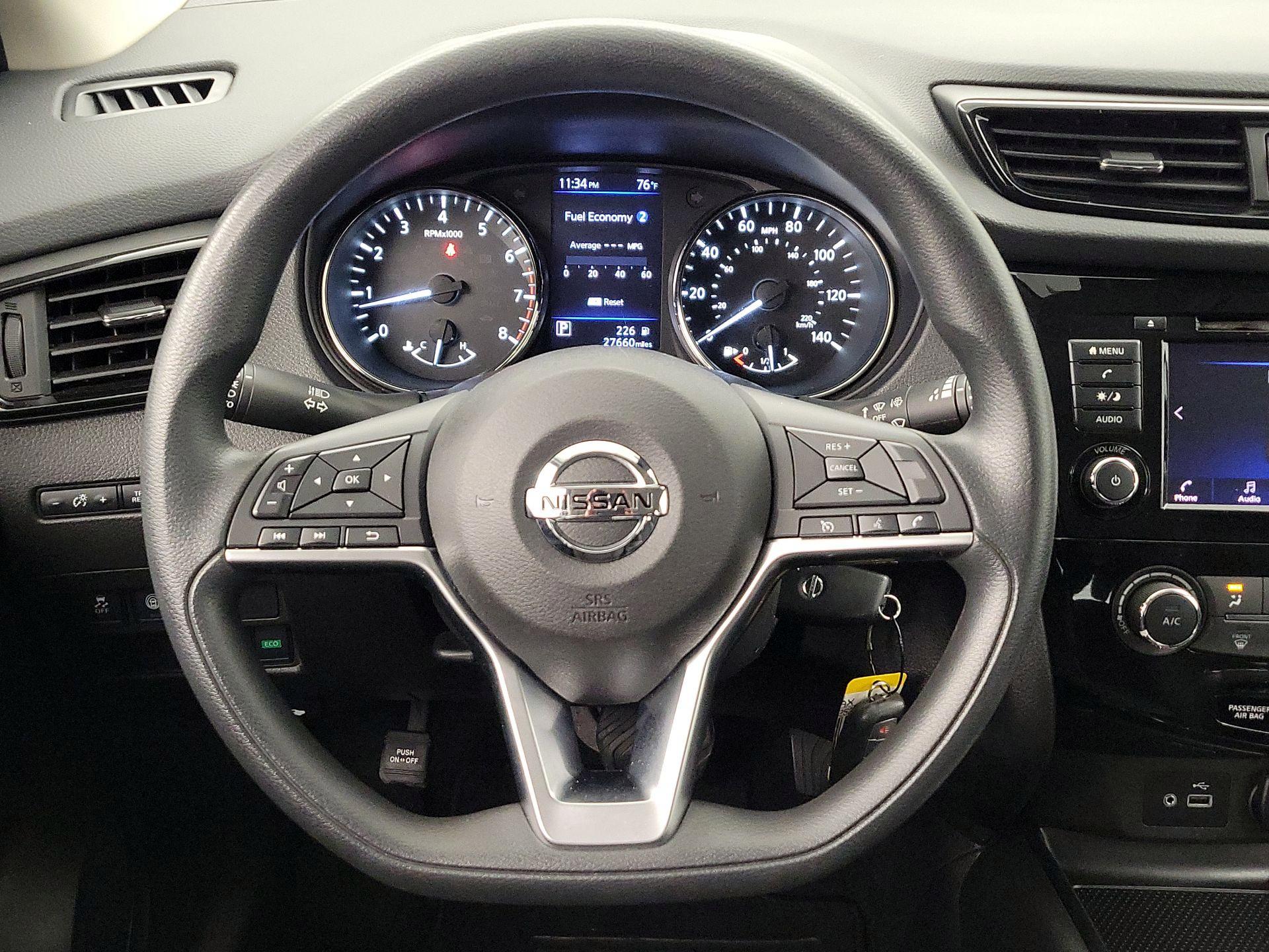 Thumbnail: 2020 Nissan Rogue - 10